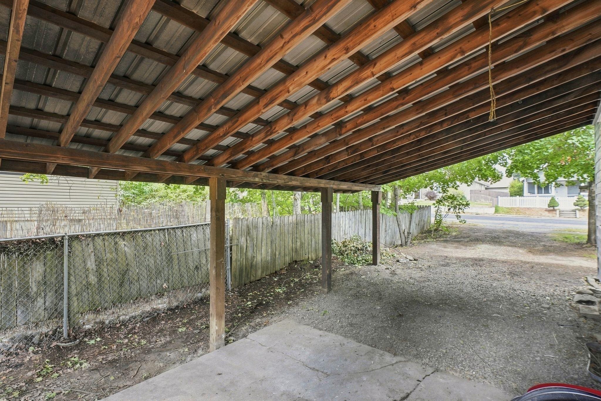 825 W 4th St - Photo 32