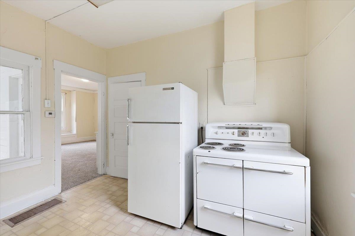 1127 W GORDON Ave - Photo 9
