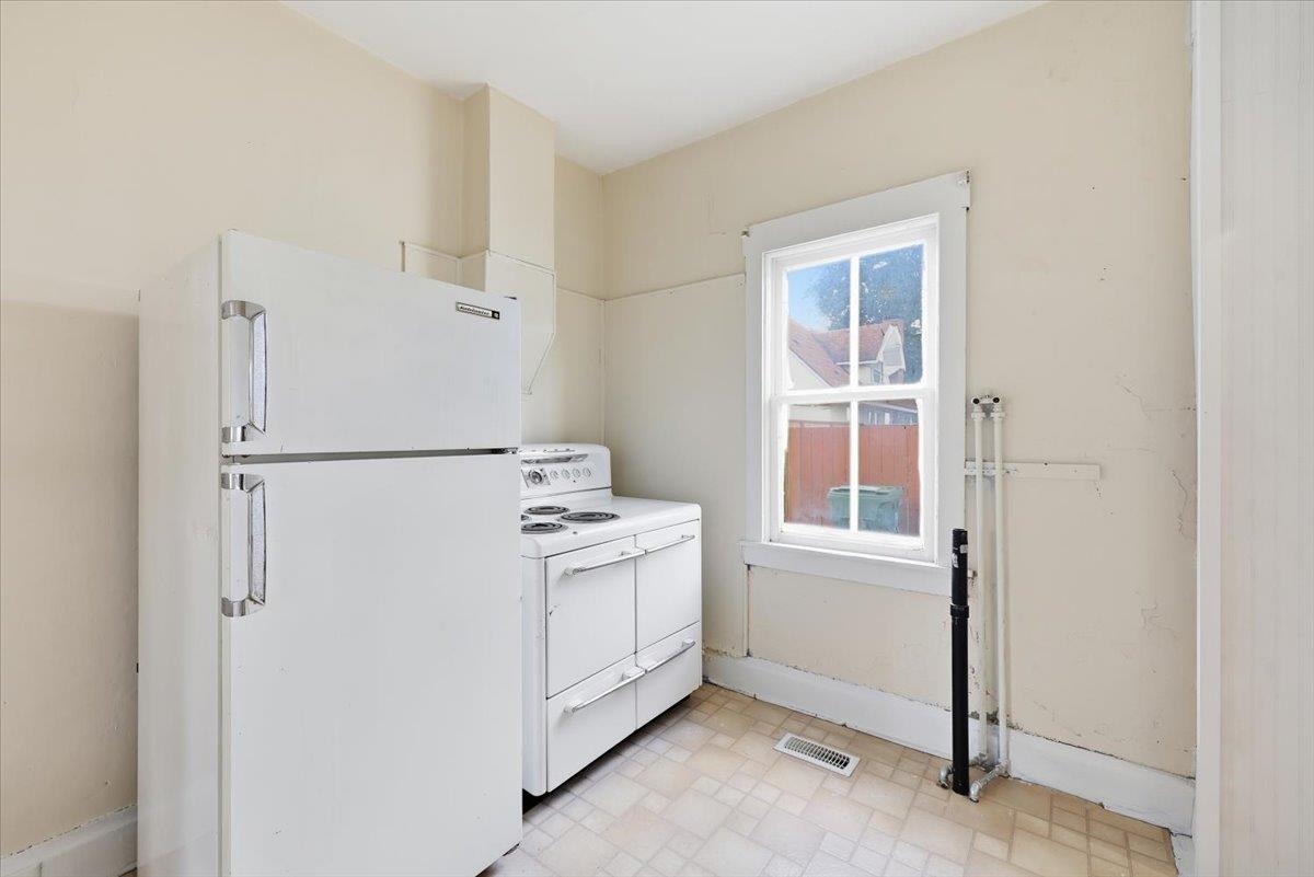 1127 W GORDON Ave - Photo 10