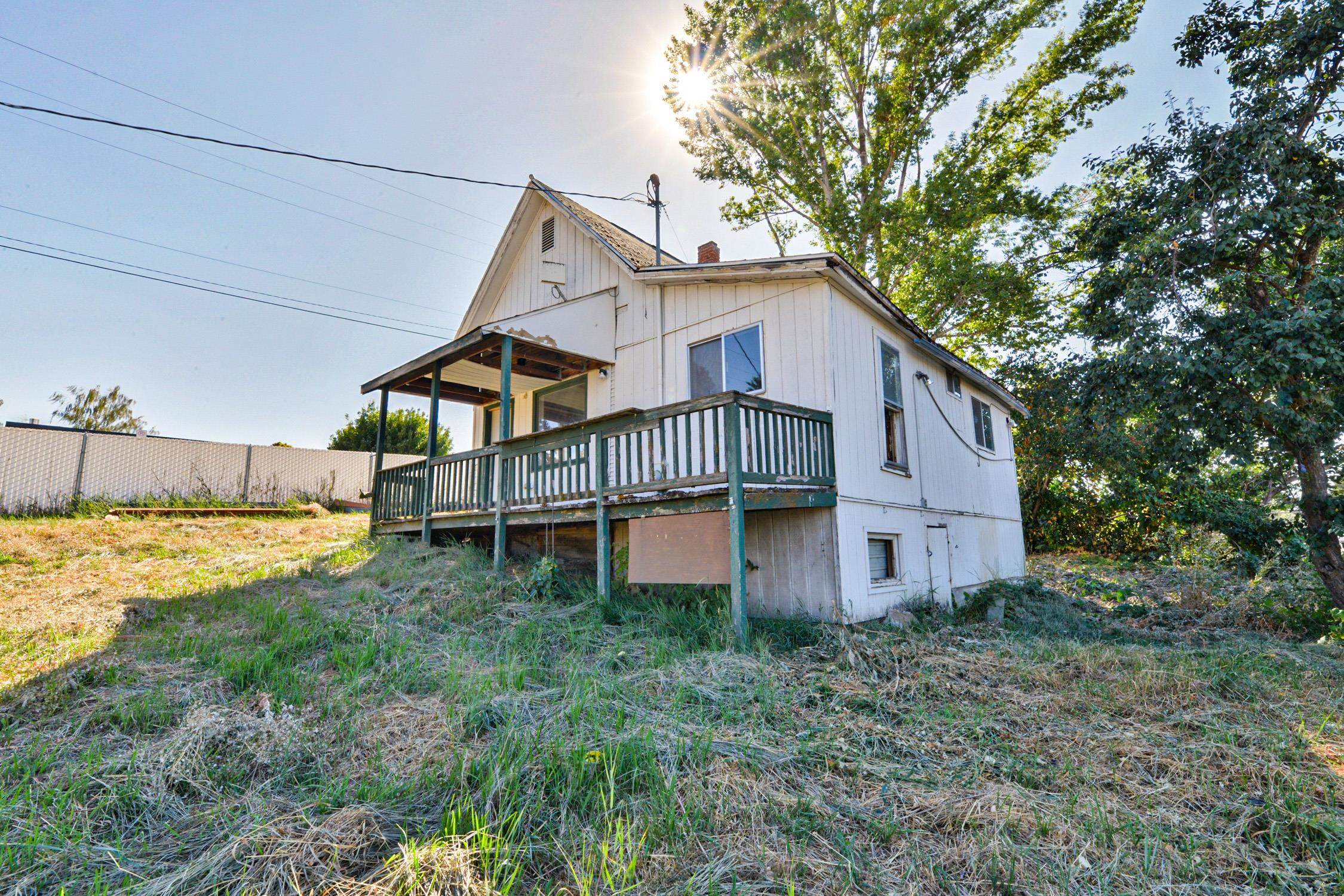 102 W Pearl St - Photo 2