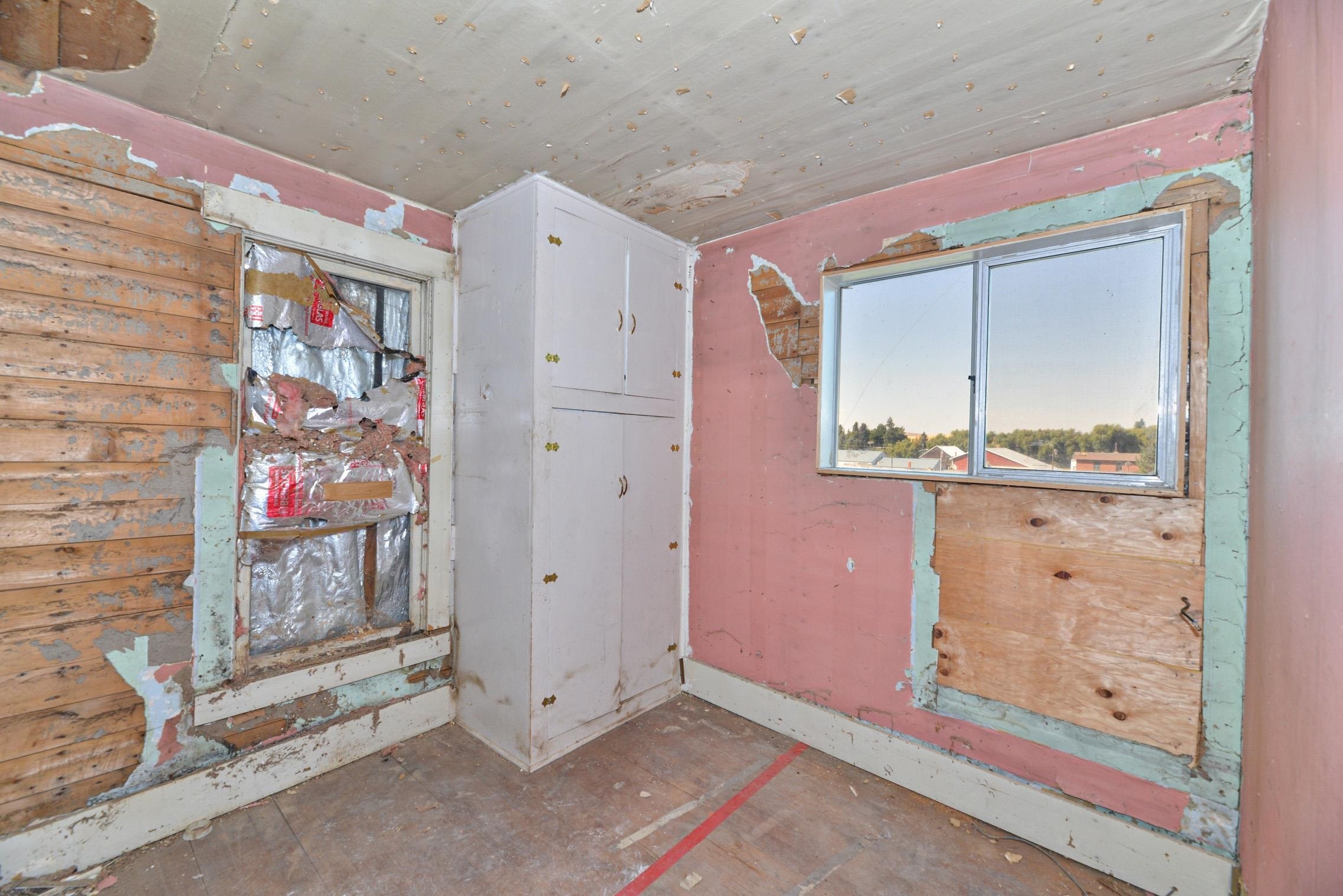 102 W Pearl St - Photo 7