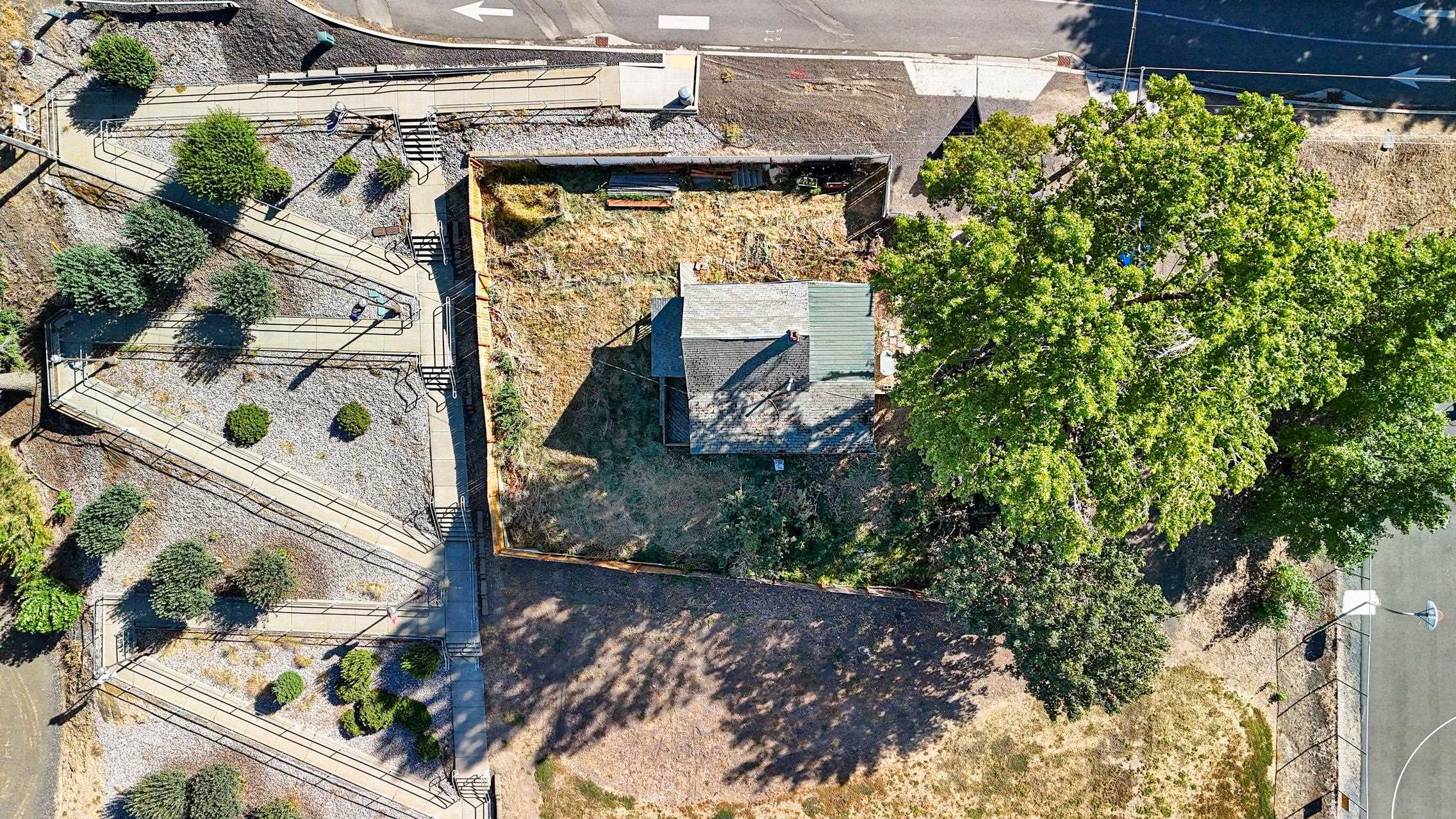 102 W Pearl St - Photo 14
