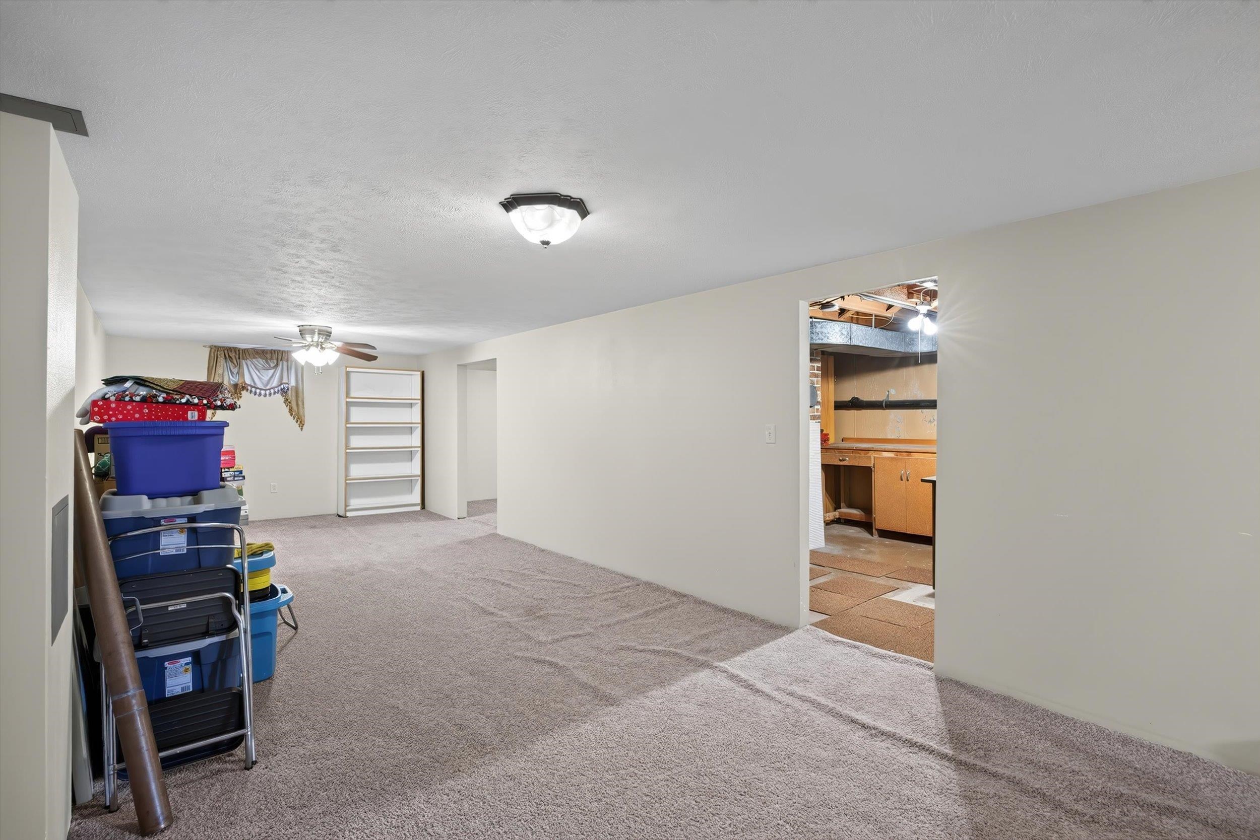 1018 N Stout Rd - Photo 21