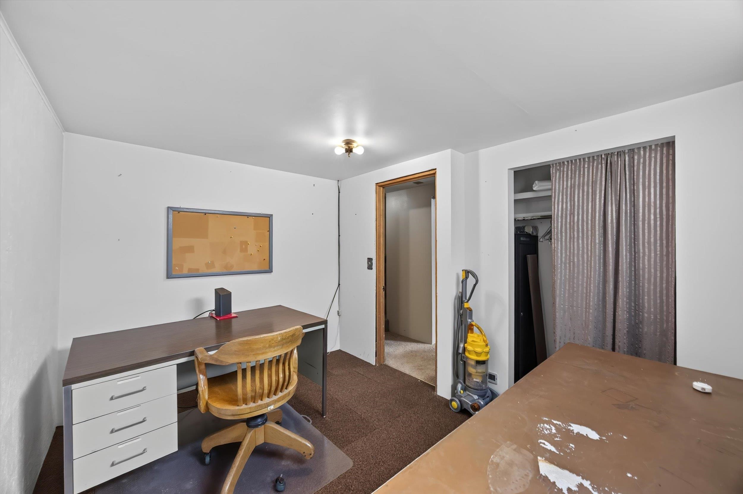 1018 N Stout Rd - Photo 29
