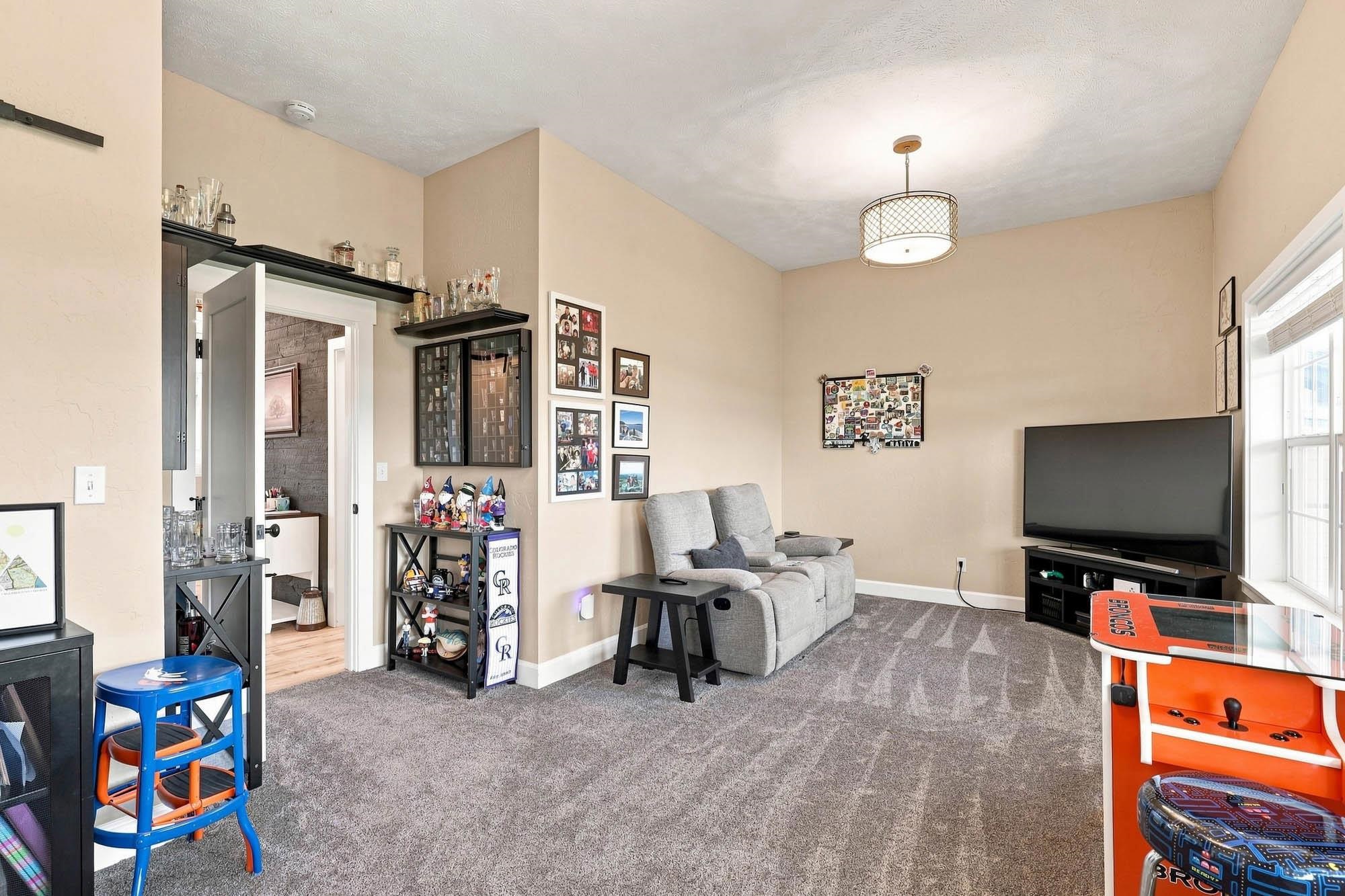 10202 N West Newman Lake Rd - Photo 8