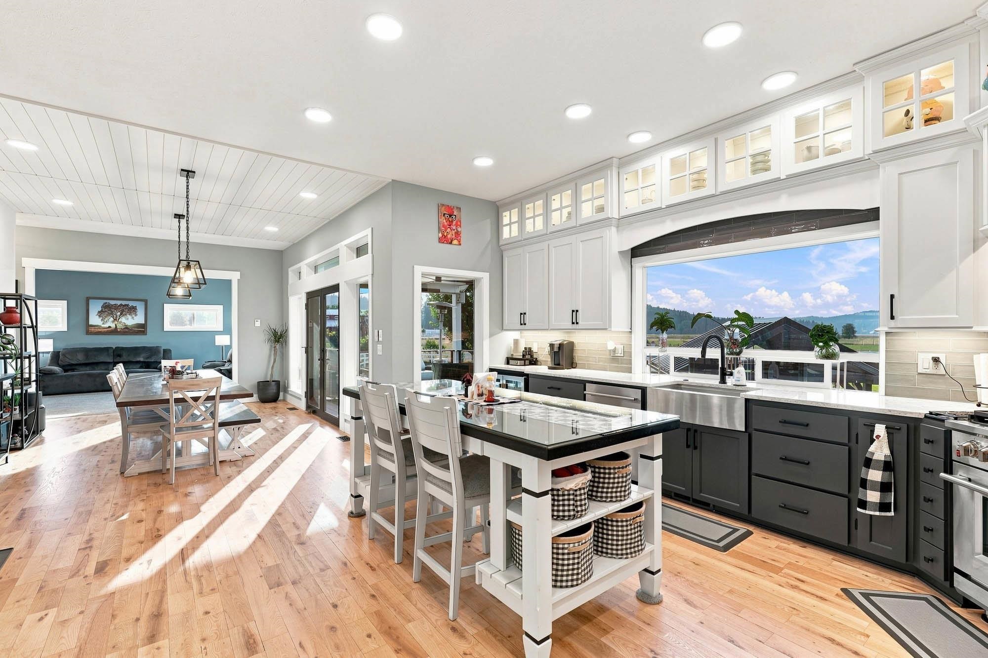 10202 N West Newman Lake Rd - Photo 4