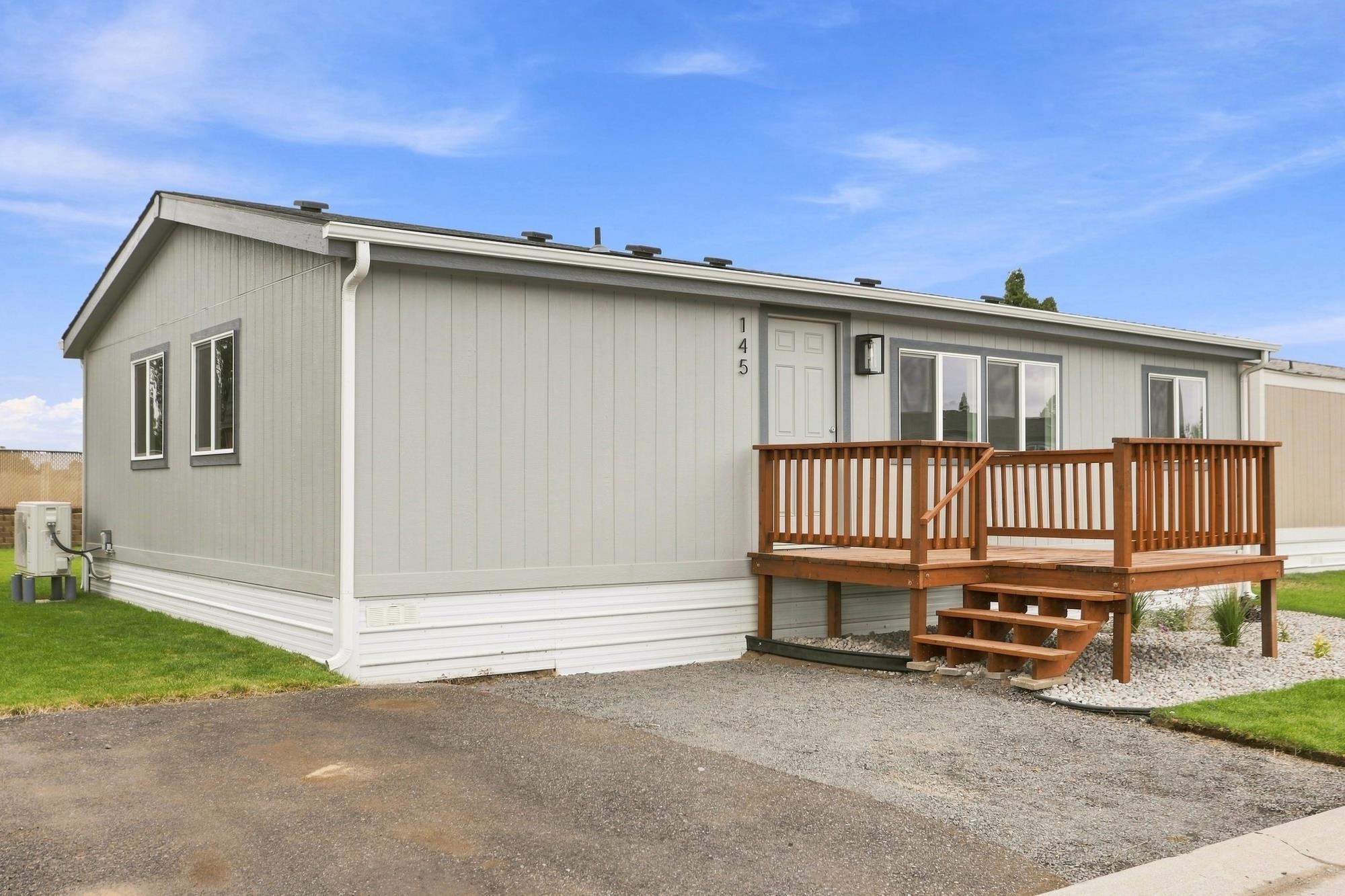 2201 N Craig Rd - Photo 2