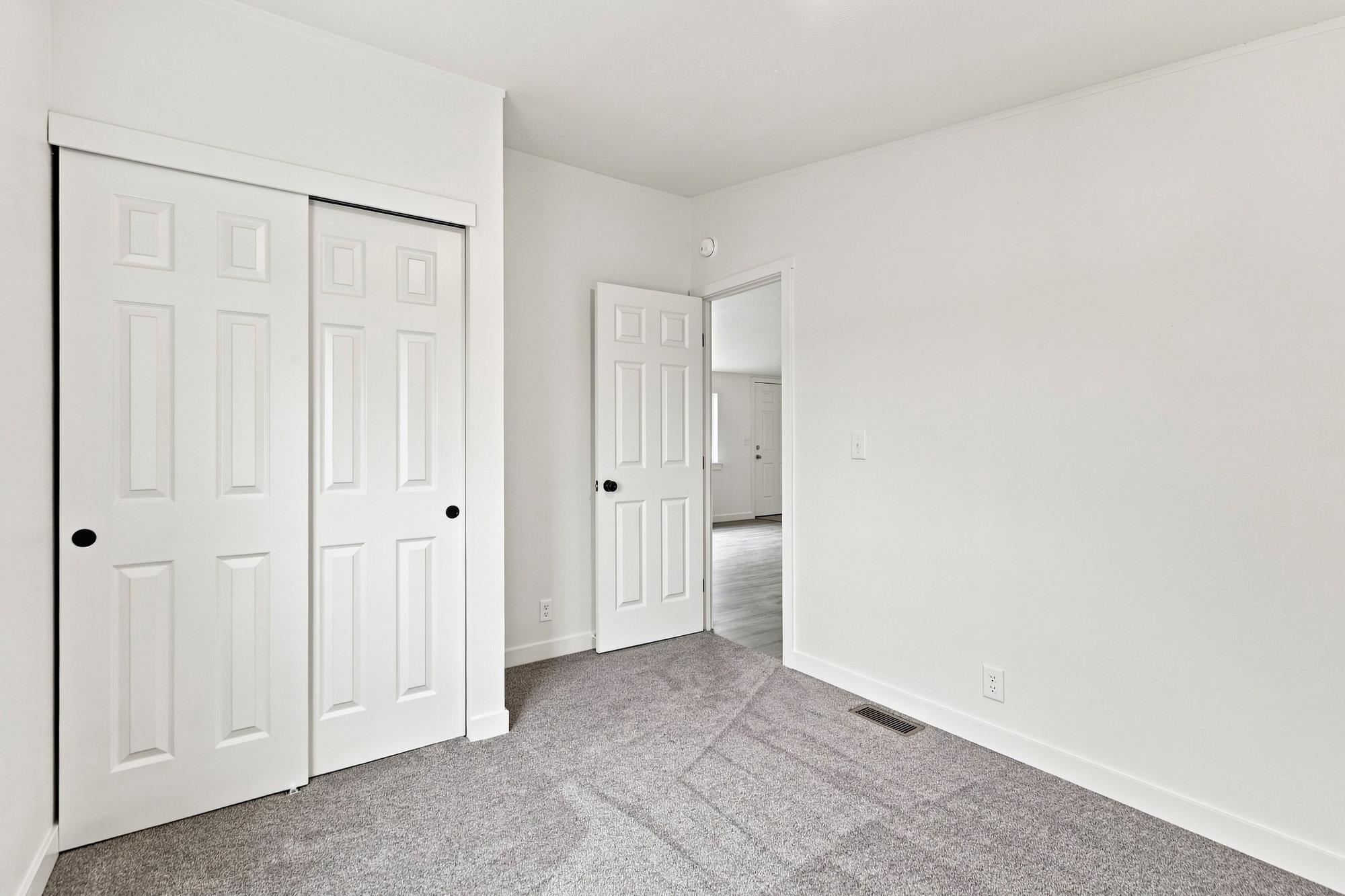 2201 N Craig Rd - Photo 21