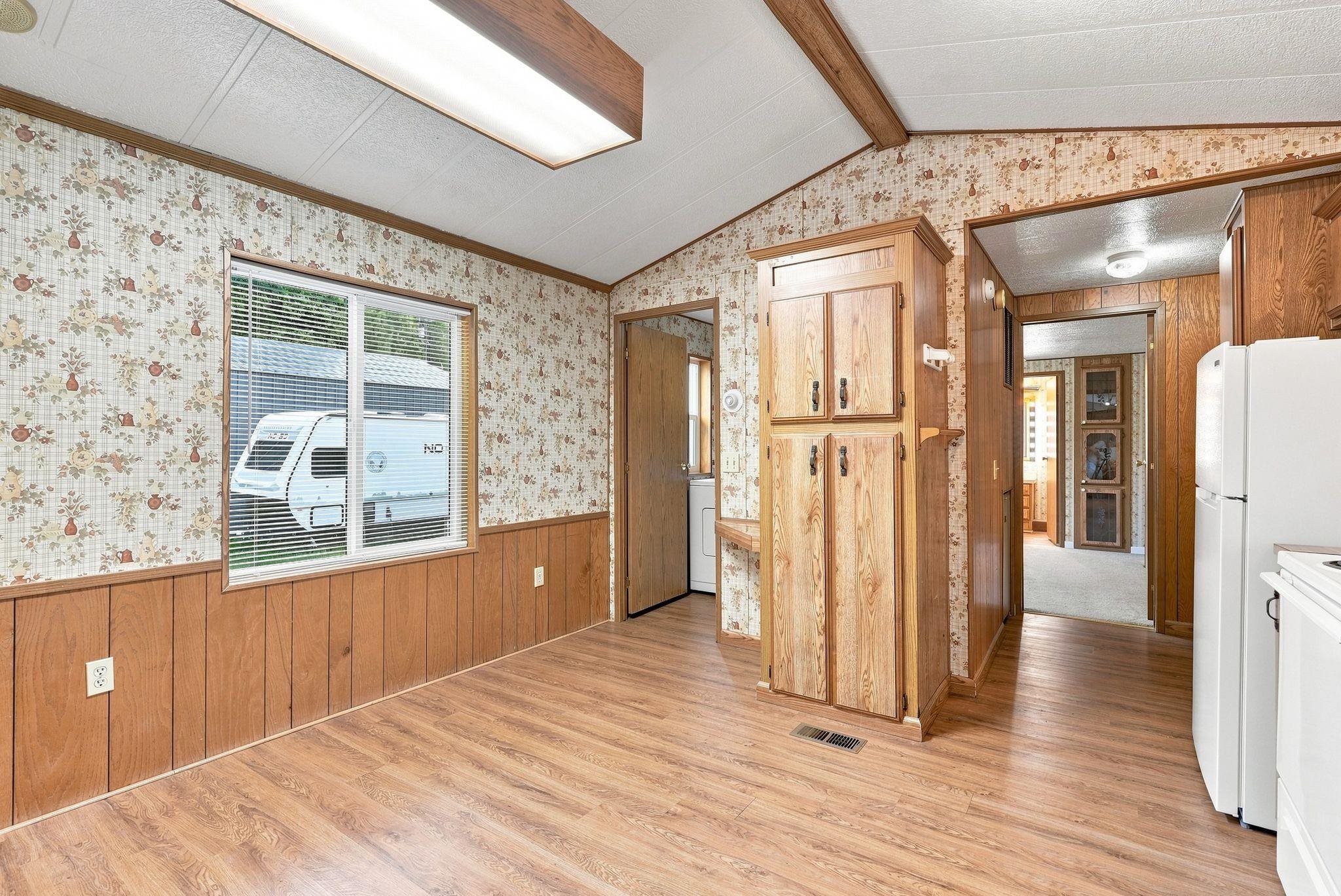 407 N Main St - Photo 7
