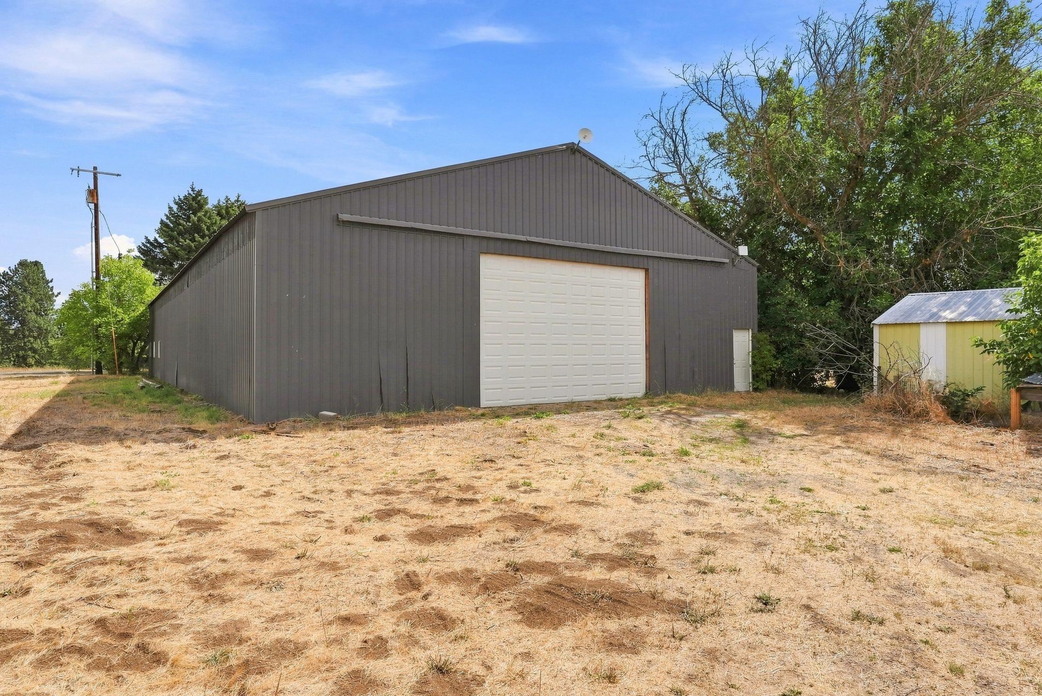 41917 N Sherman Rd - Photo 41