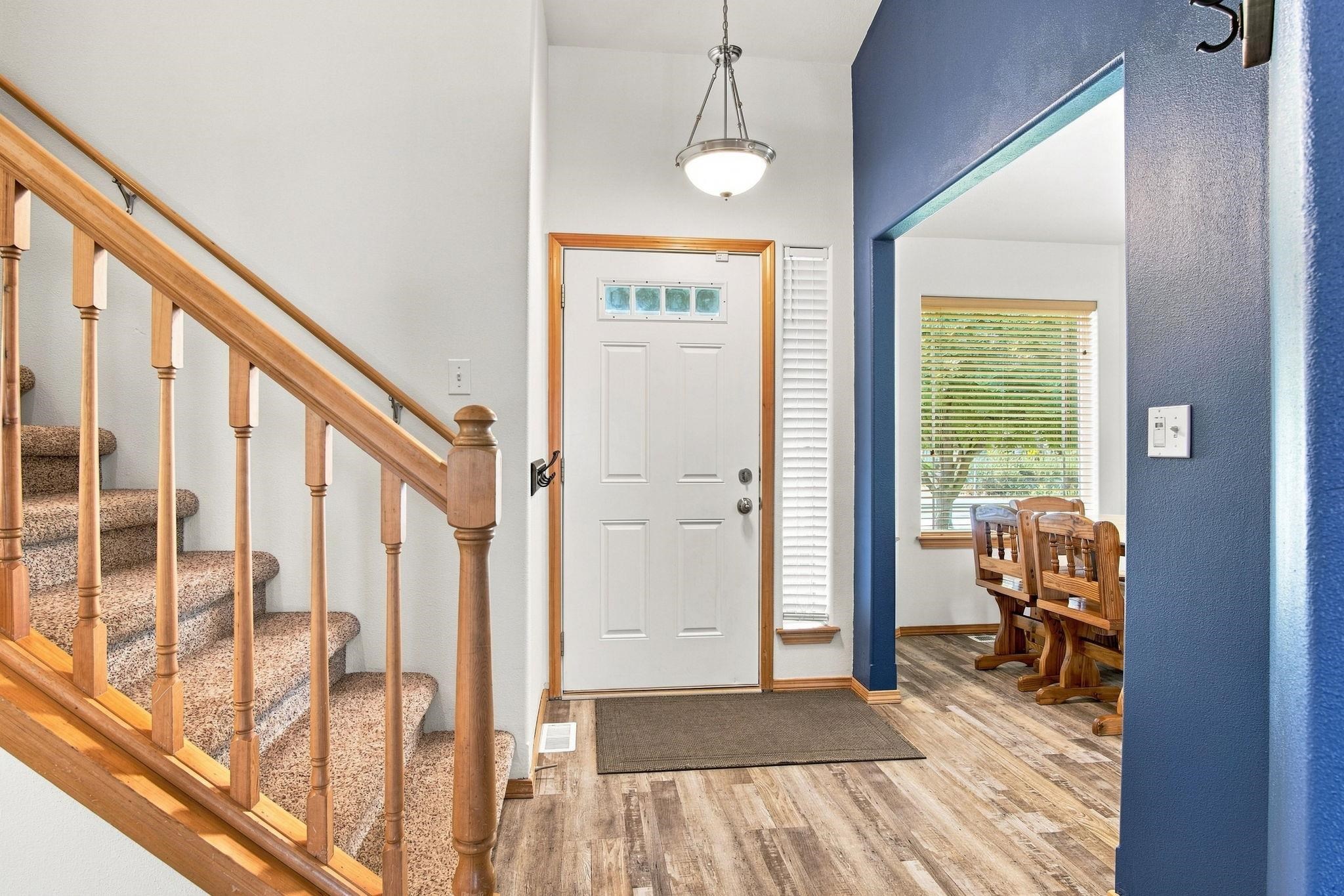 105 S Long Rd - Photo 2