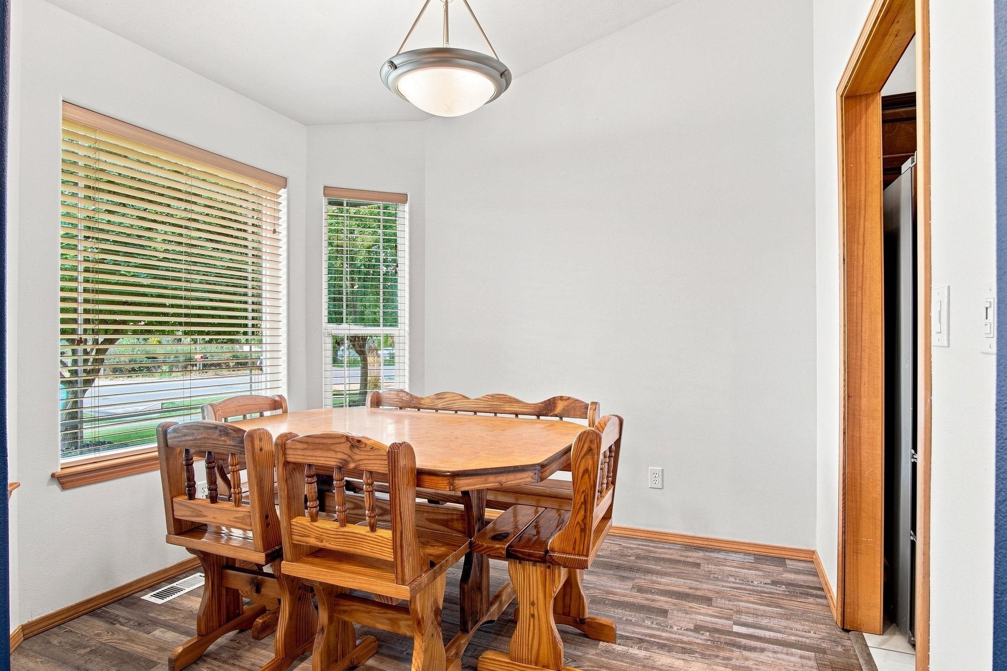 105 S Long Rd - Photo 3