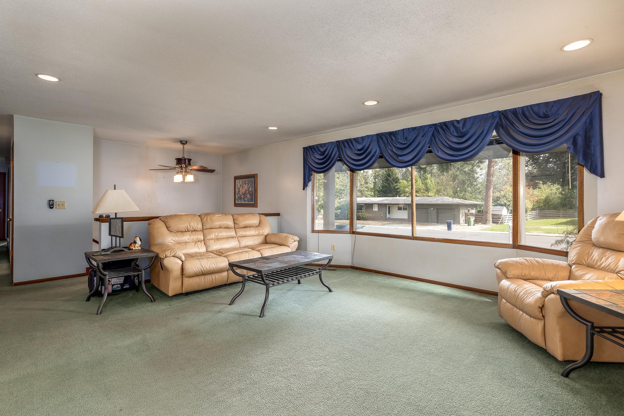 3612 S Bernard St - Photo 2