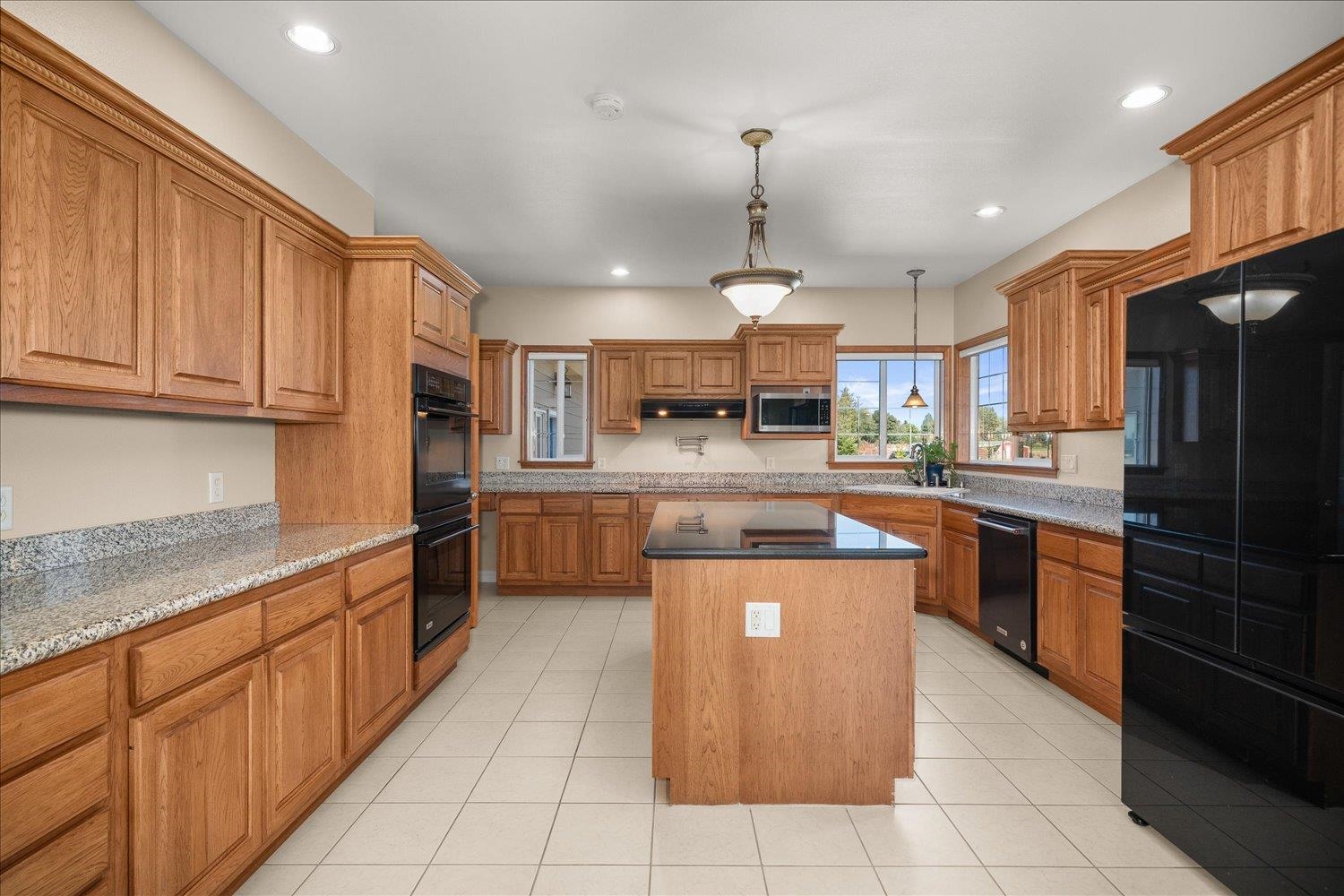 3424 N Campbell Rd - Photo 18