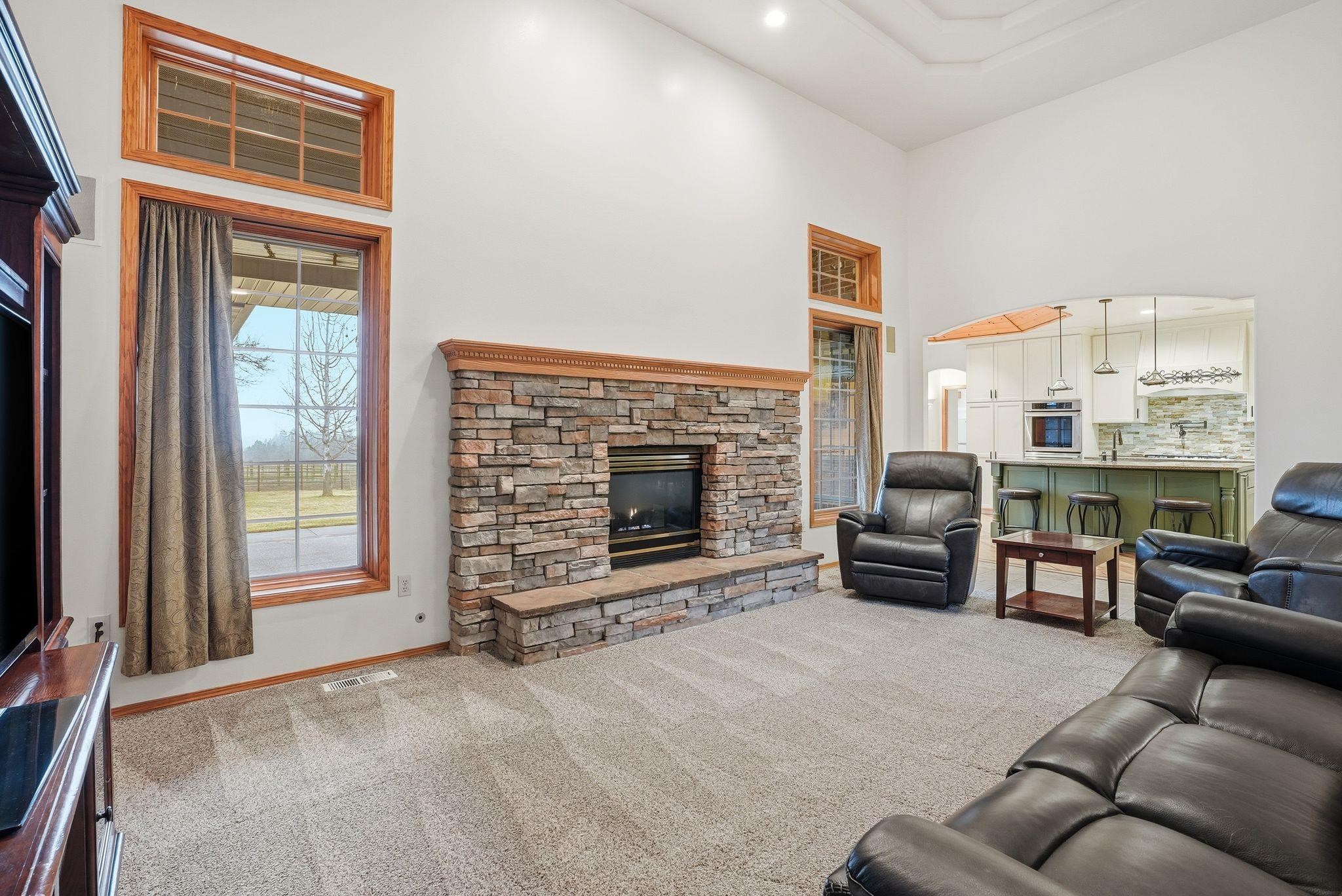 507 E Ziegler Ln - Photo 6