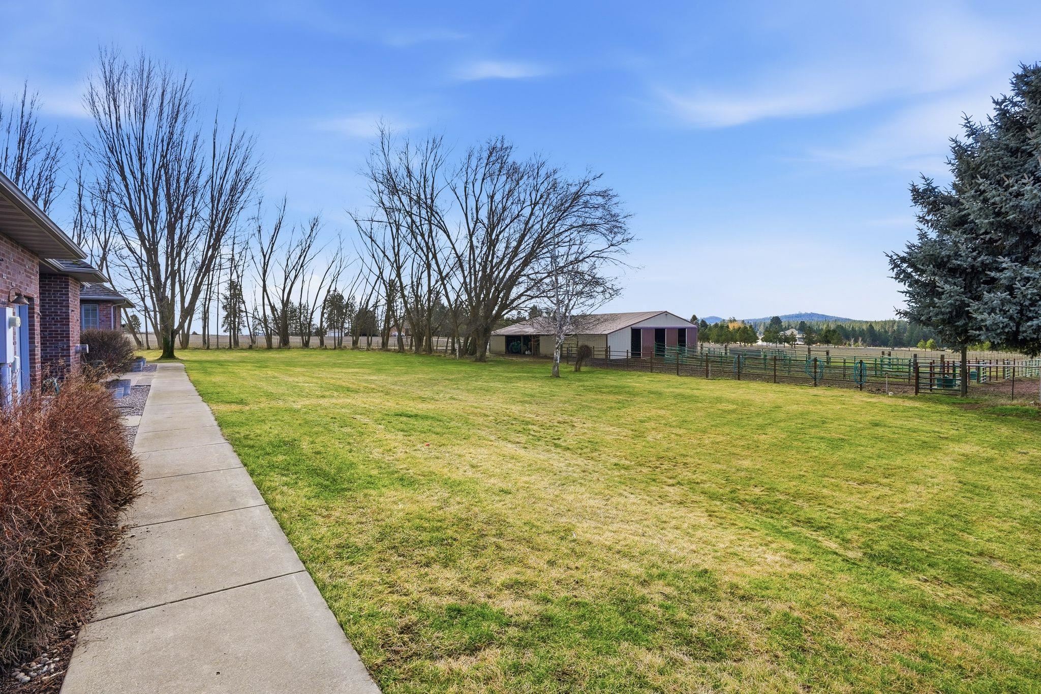507 E Ziegler Ln - Photo 44