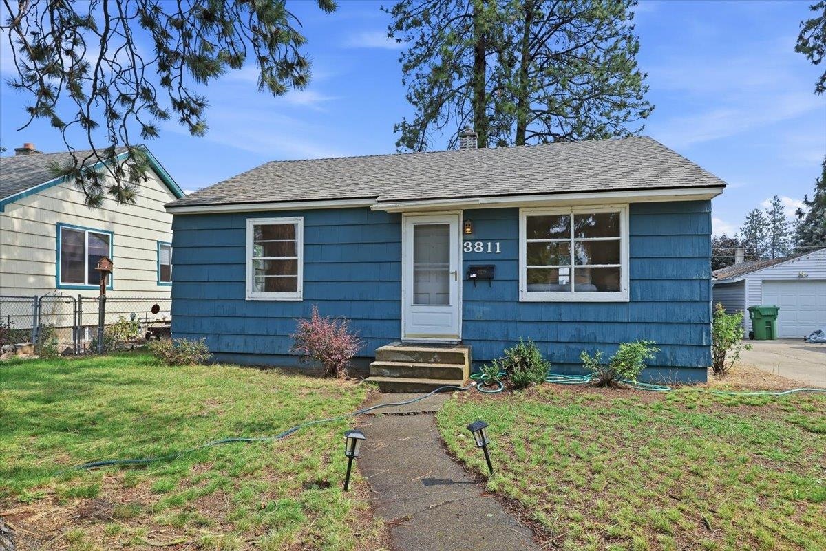 3811 S Latawah St - Photo 1
