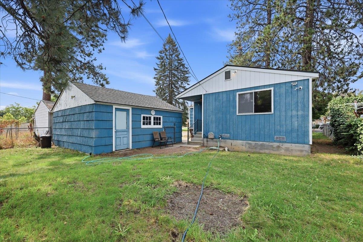 3811 S Latawah St - Photo 17