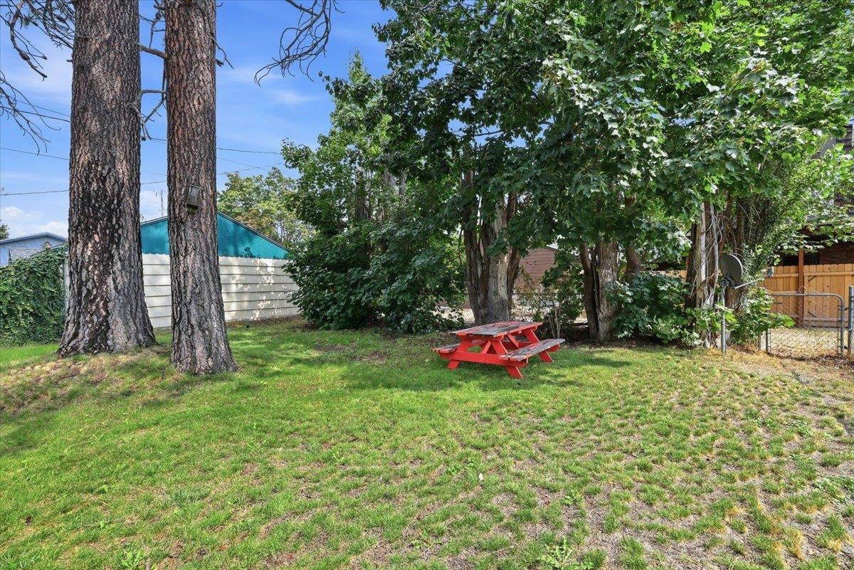 3811 S Latawah St - Photo 18