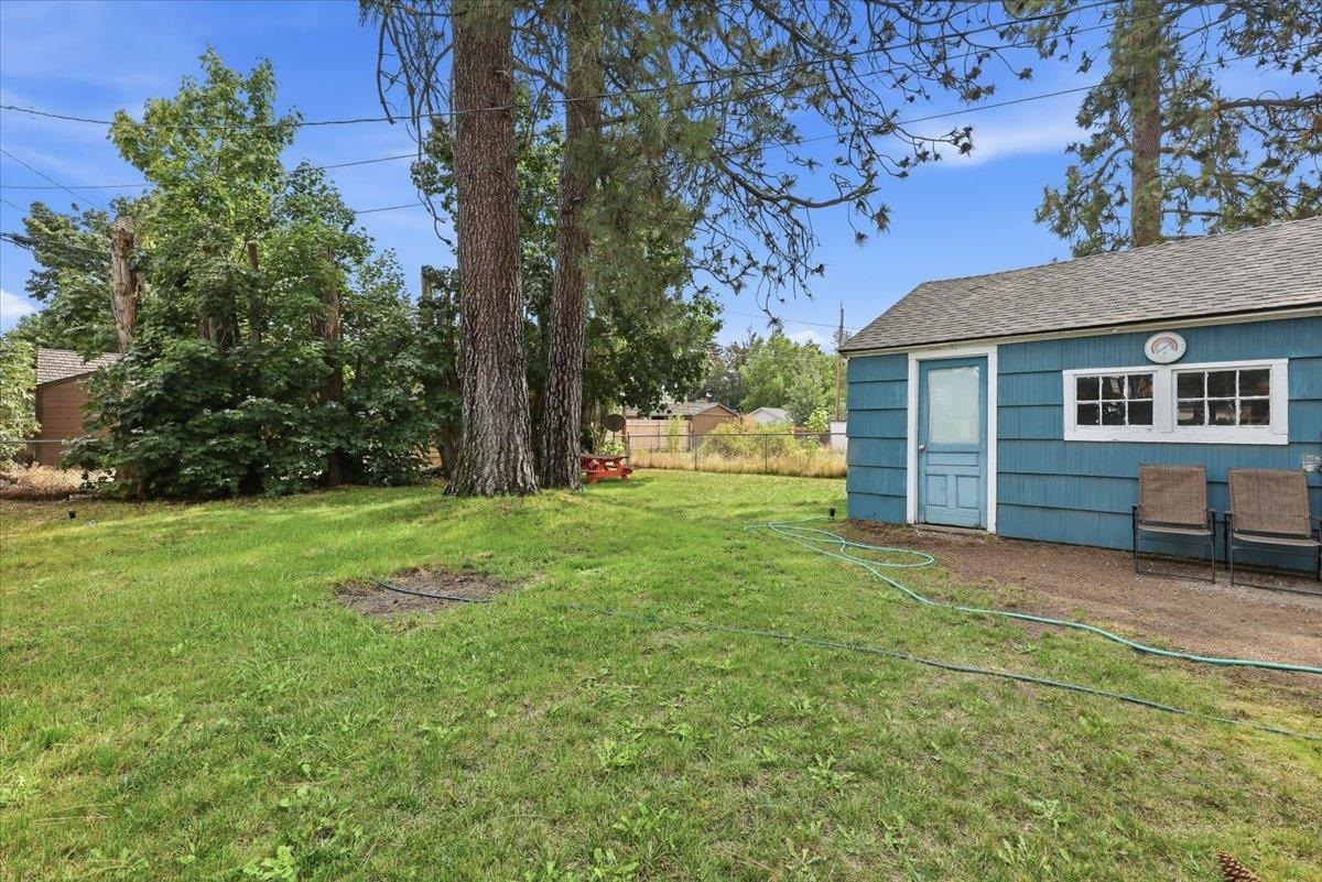 3811 S Latawah St - Photo 19