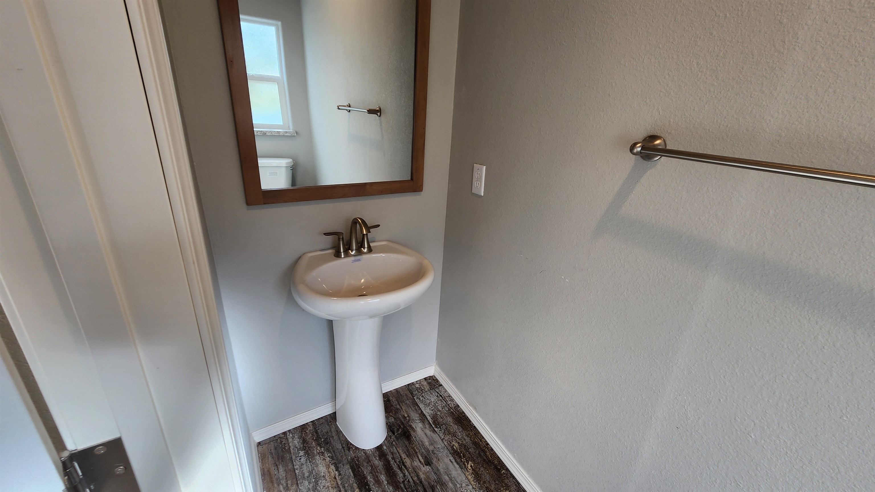 711 Herbs Dr - Photo 14