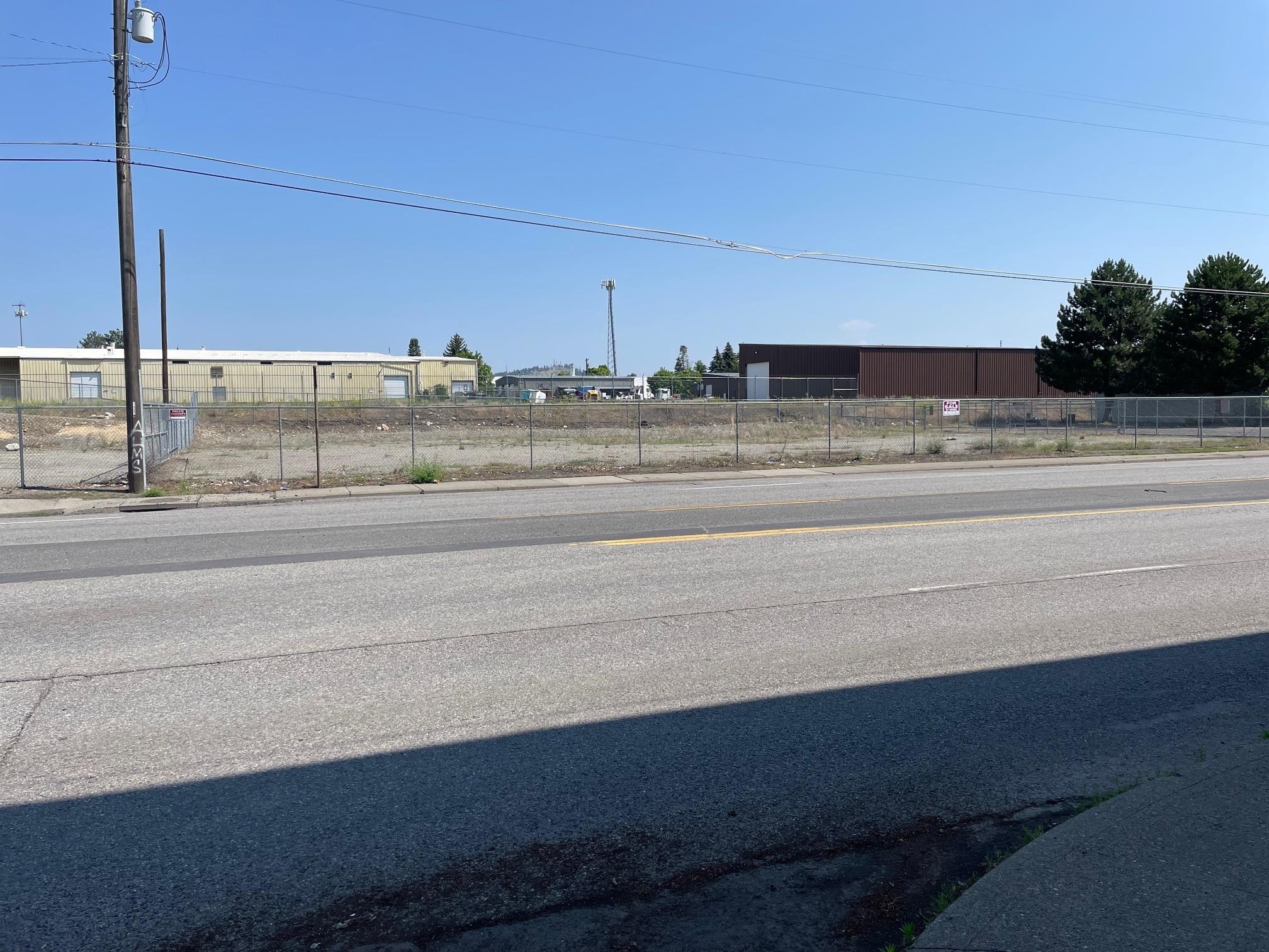 3911 E Sprague Ave - Photo 1