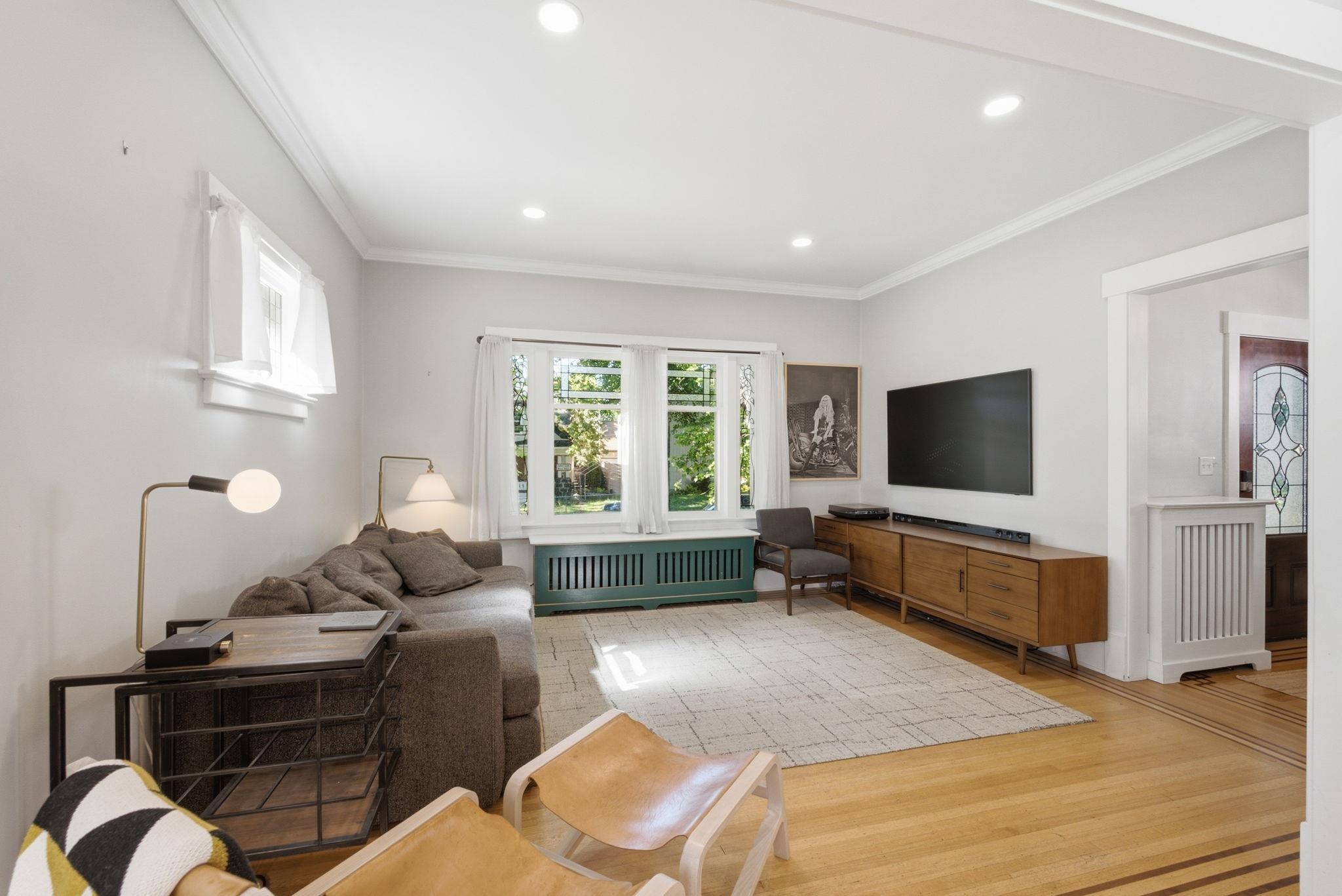 1915 W 10th Ave - Photo 7