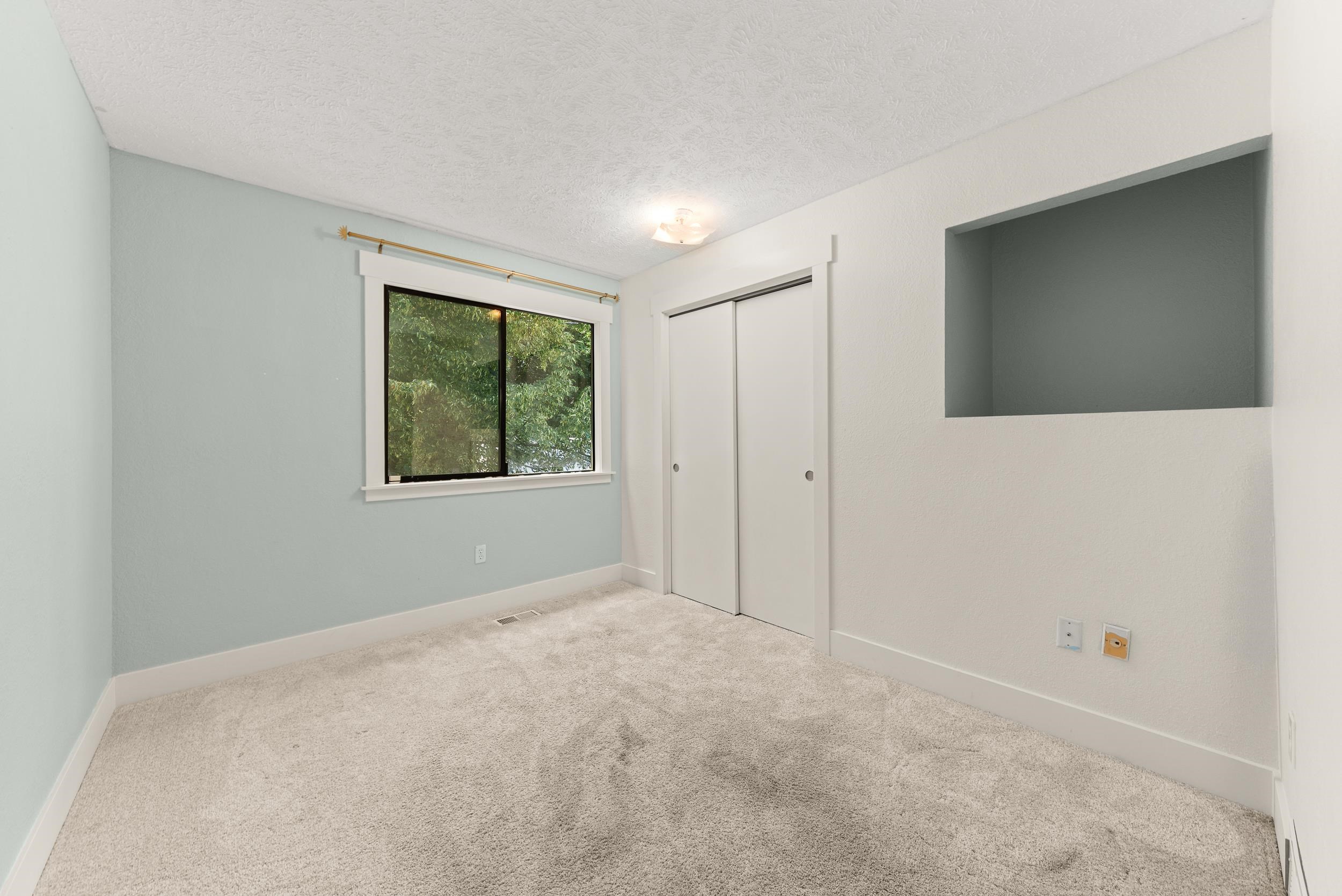 1335 S Ben Burr Blvd - Photo 36