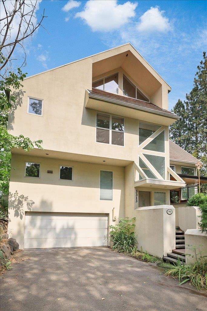 3313 E 12th Ave - Photo 1