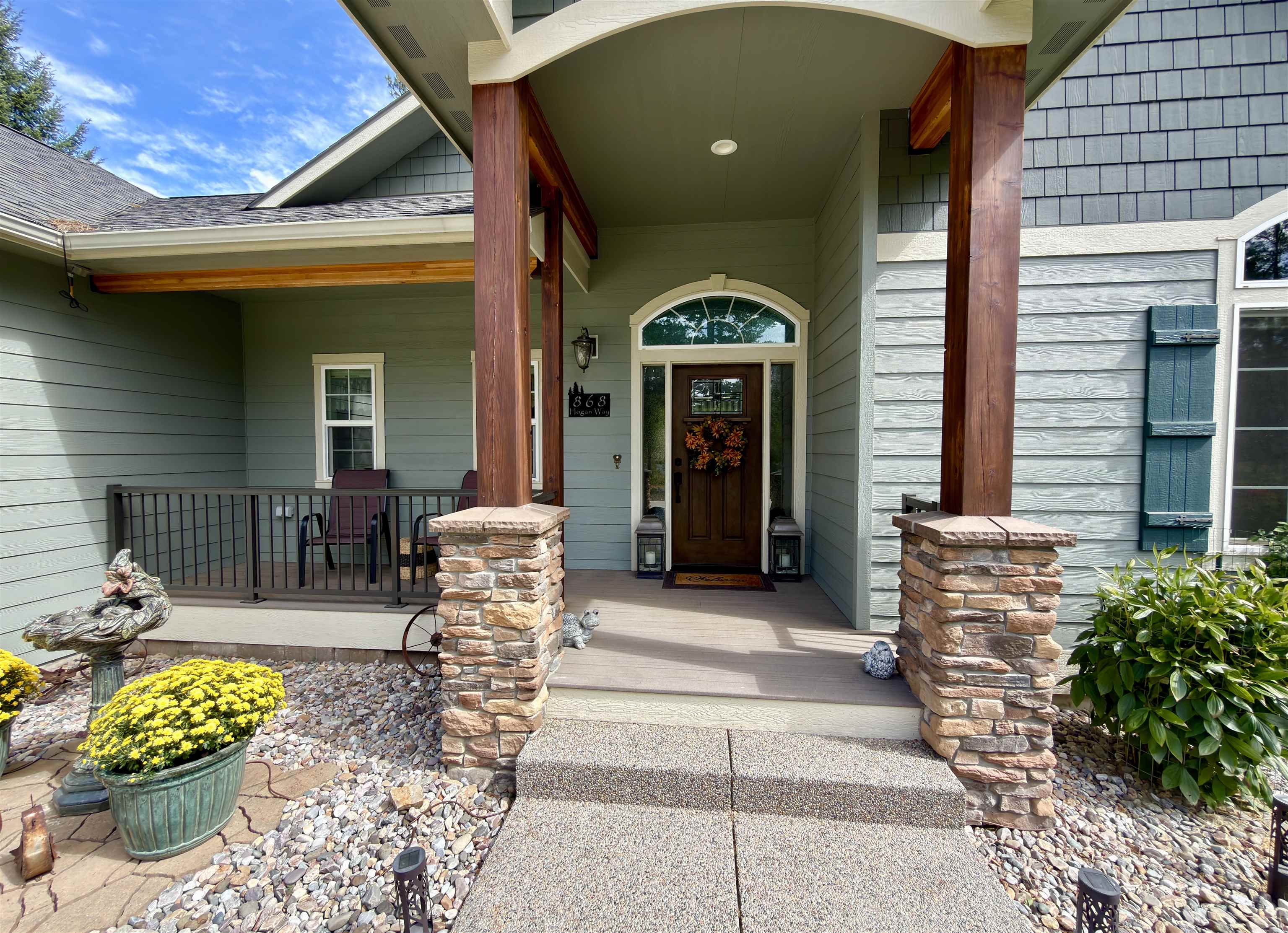 868 Hogans Way - Photo 13