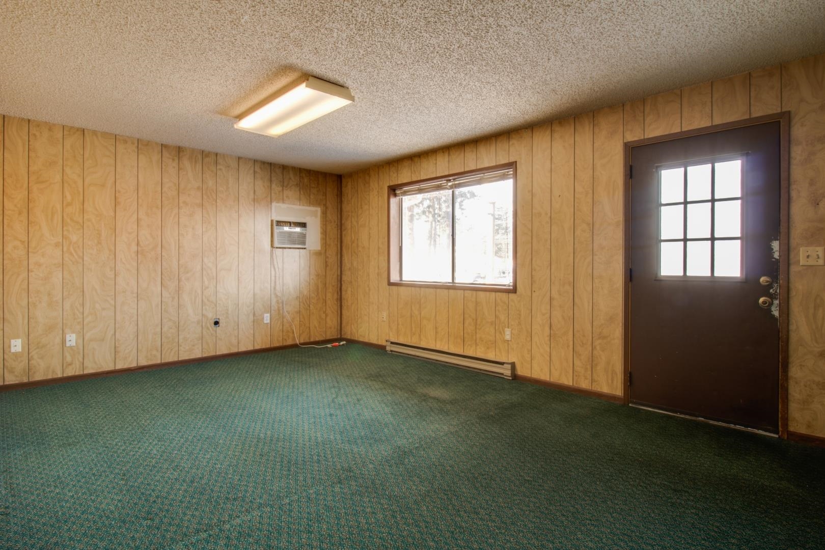 1717 2nd St - Photo 3