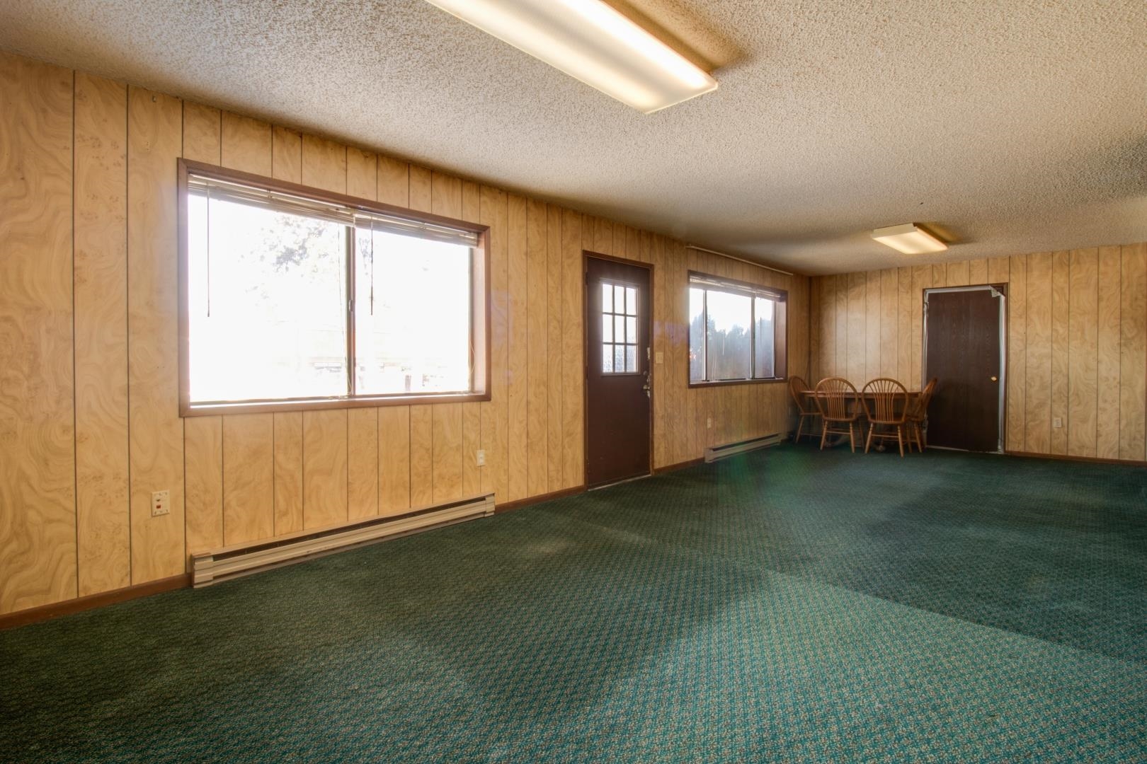 1717 2nd St - Photo 4