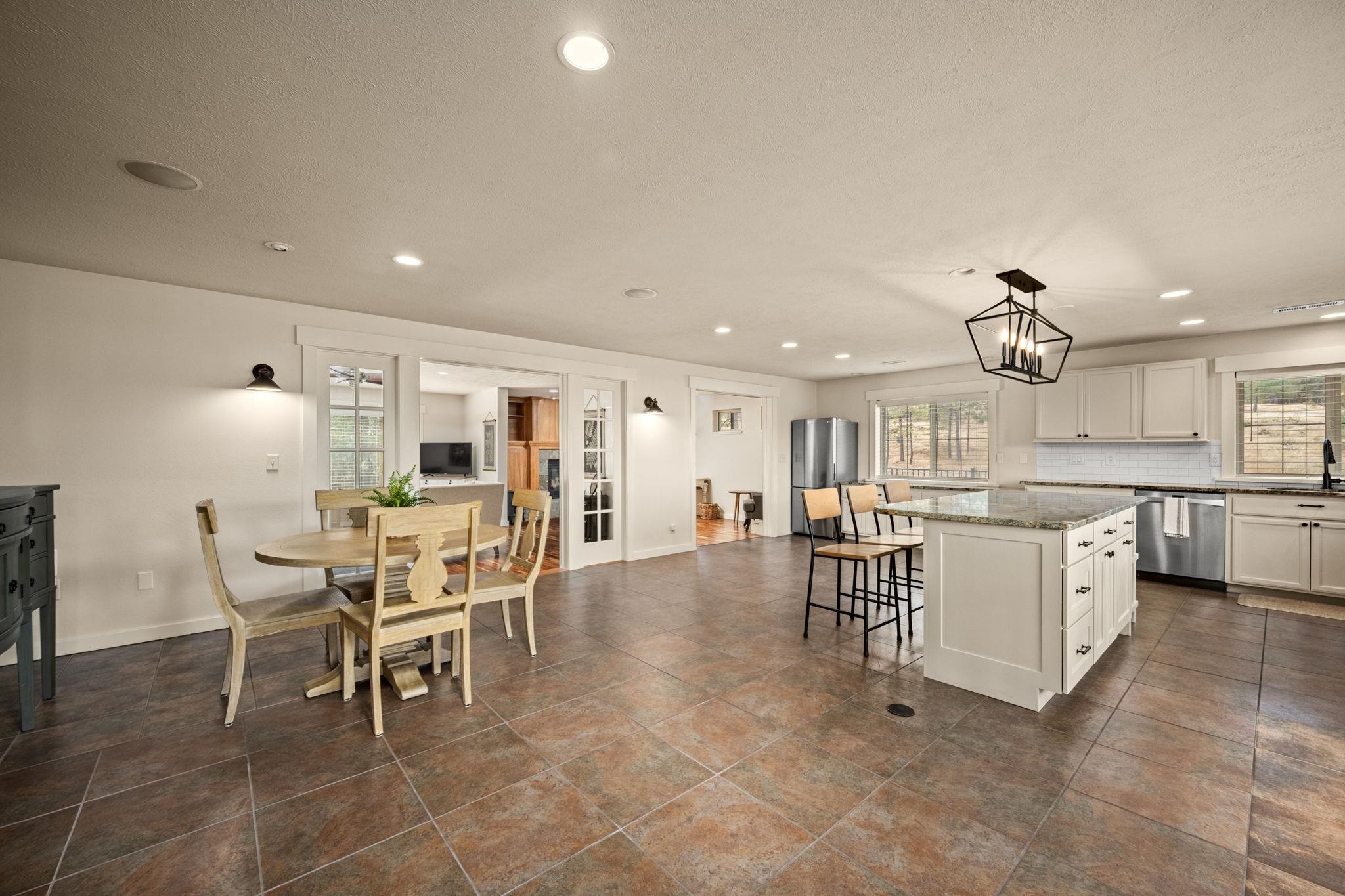 2712 N Chase Ln - Photo 6