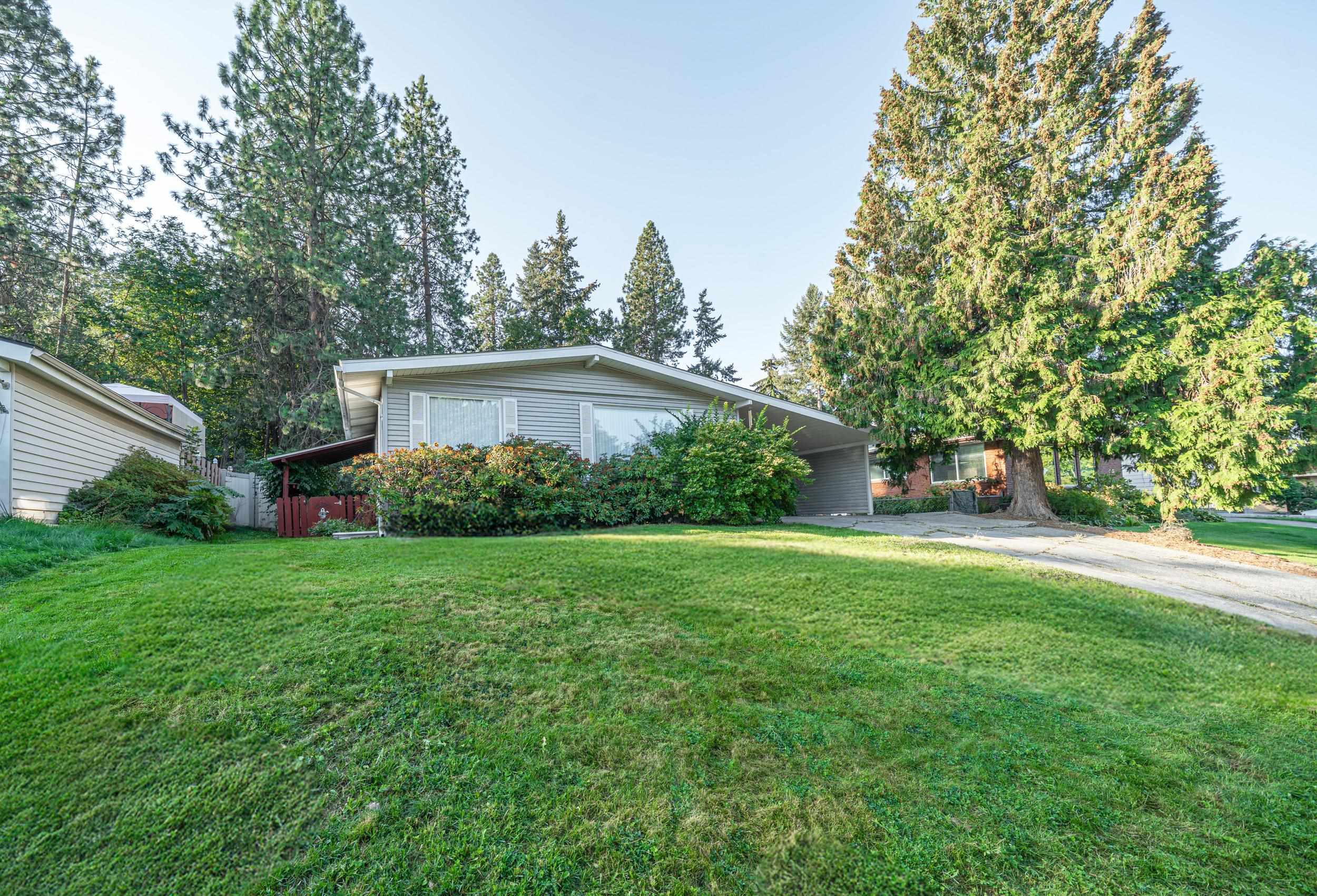 3906 E 15th Ave - Photo 2