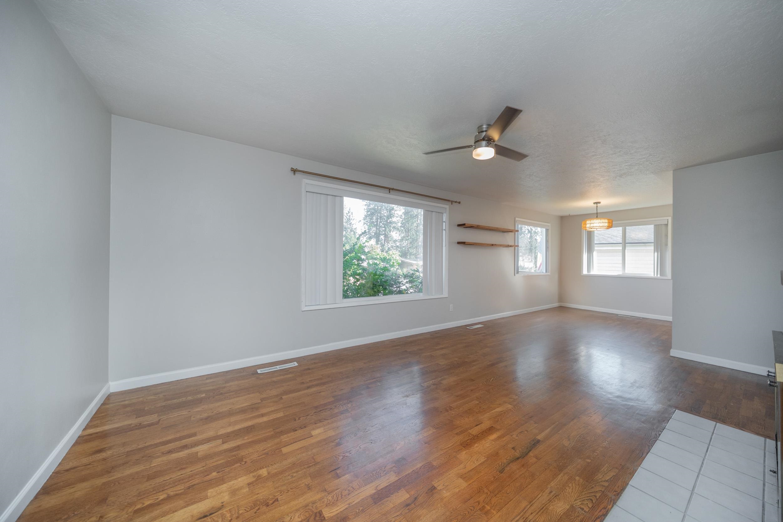 3906 E 15th Ave - Photo 4