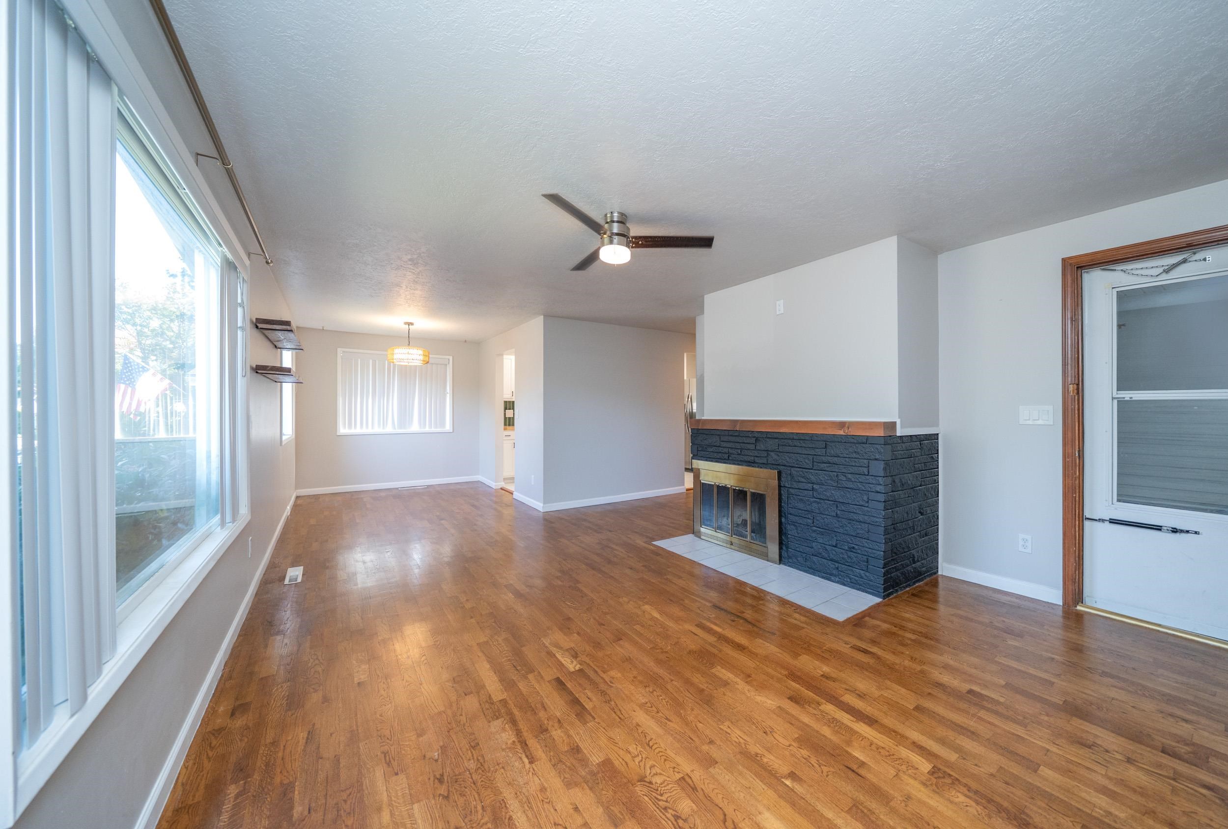 3906 E 15th Ave - Photo 5