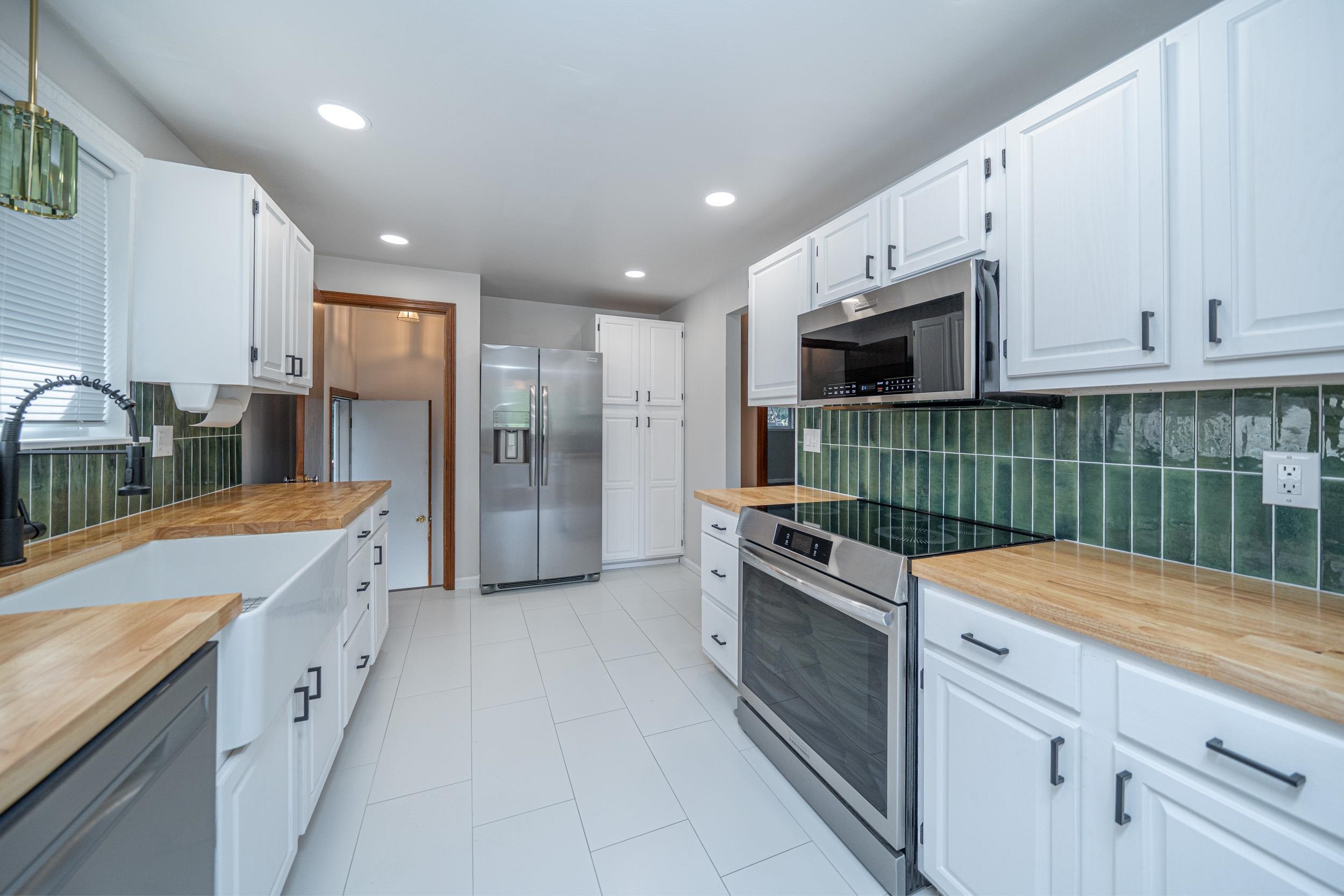 3906 E 15th Ave - Photo 9