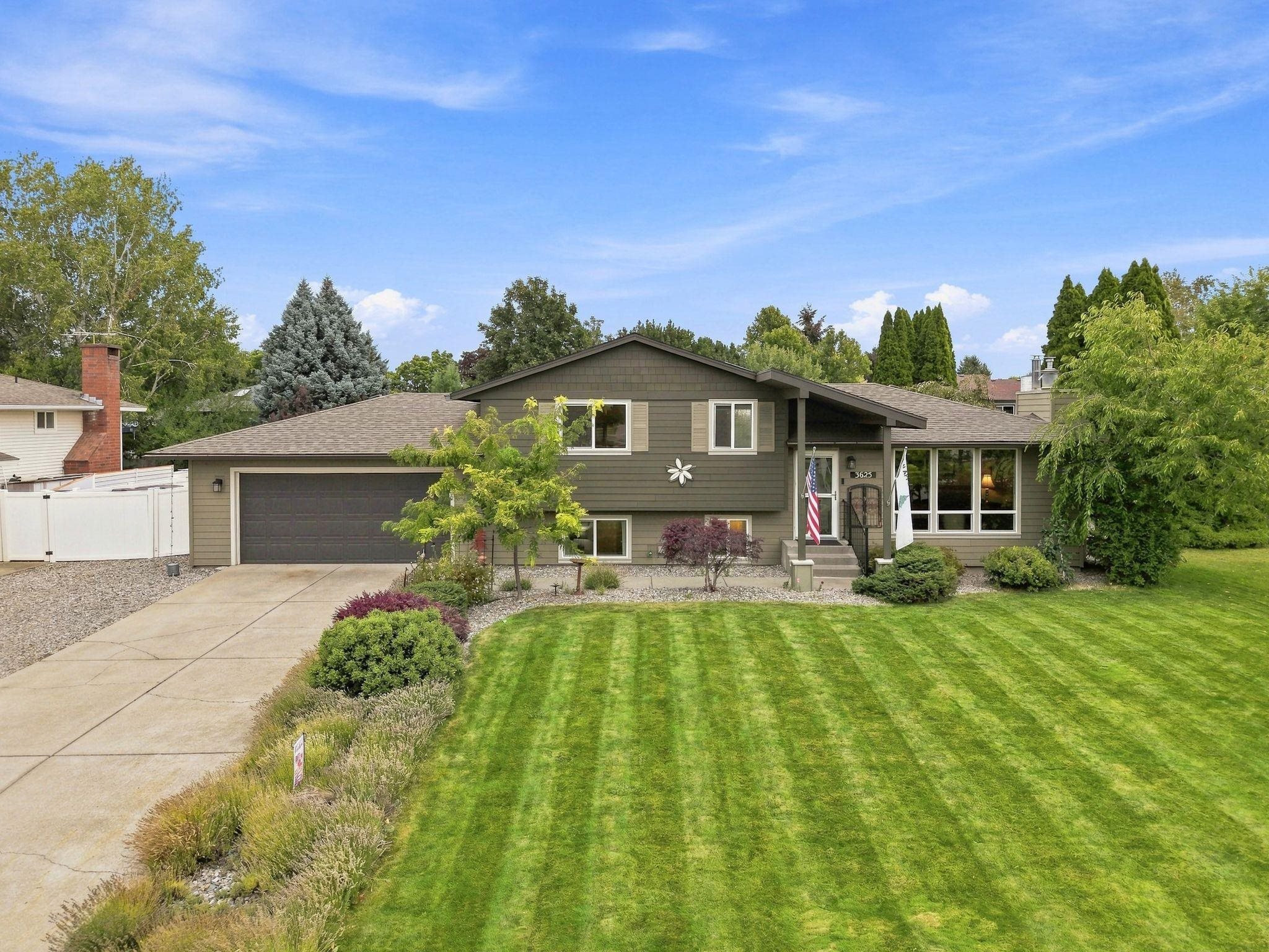 3625 S LORETTA Dr - Photo 1