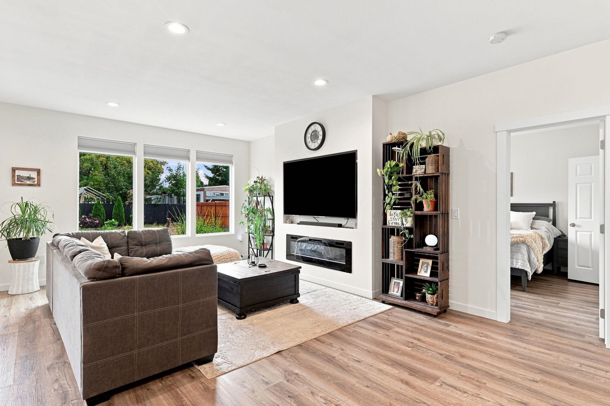 4310 N Blake Rd - Photo 2