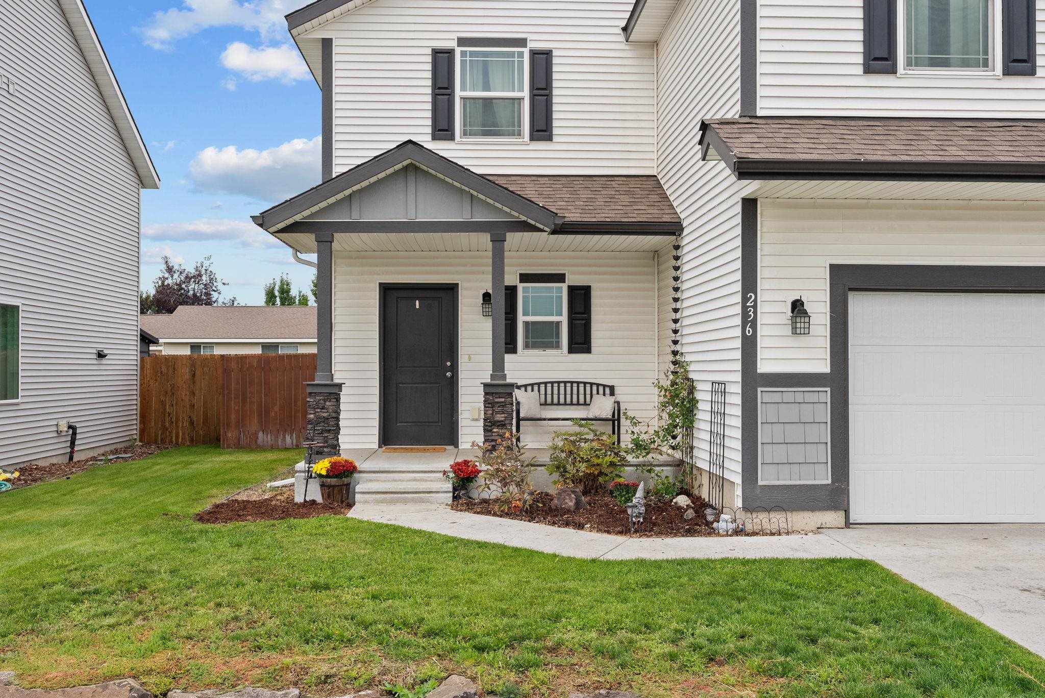 236 S CAMEO Ave - Photo 4