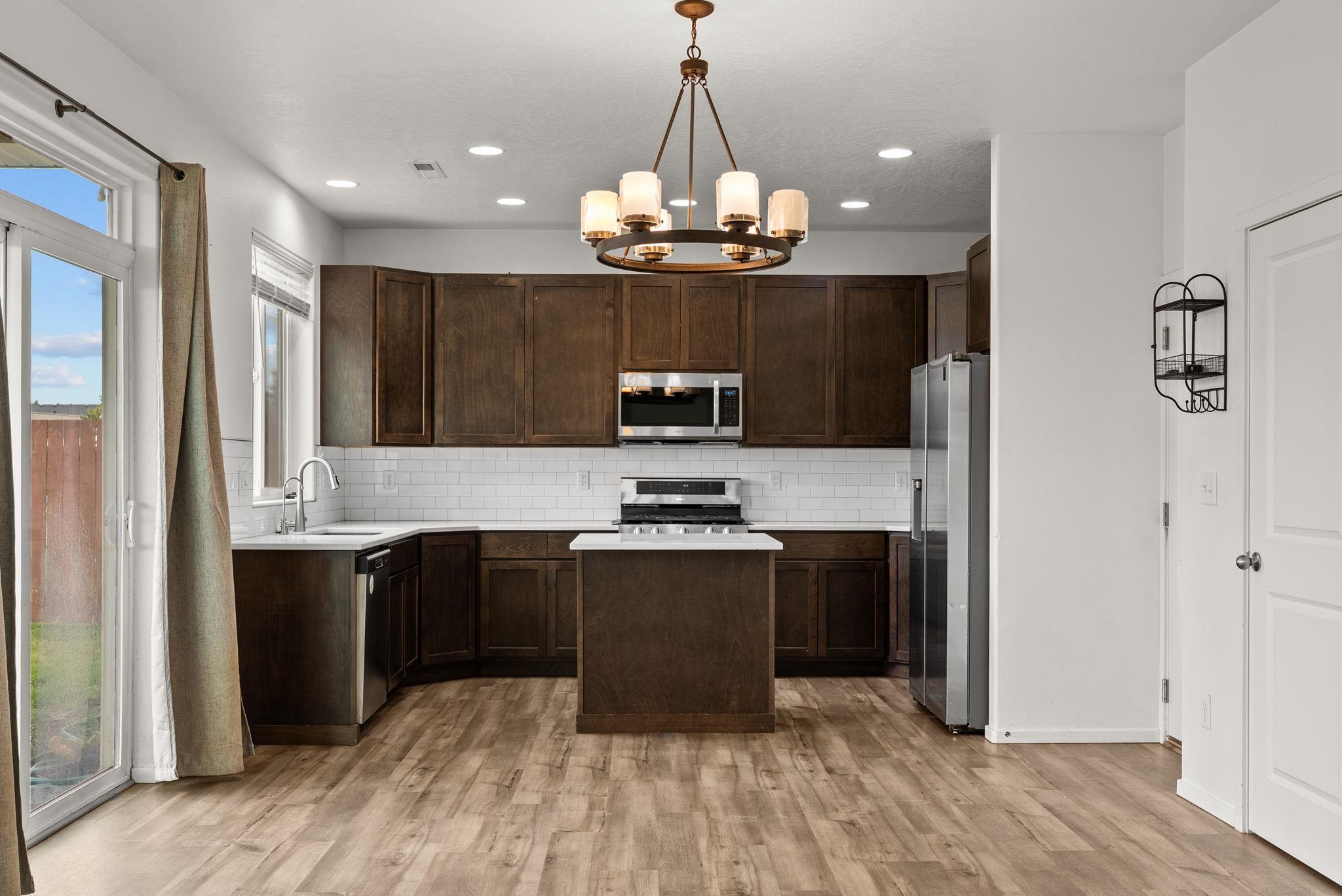 236 S CAMEO Ave - Photo 9