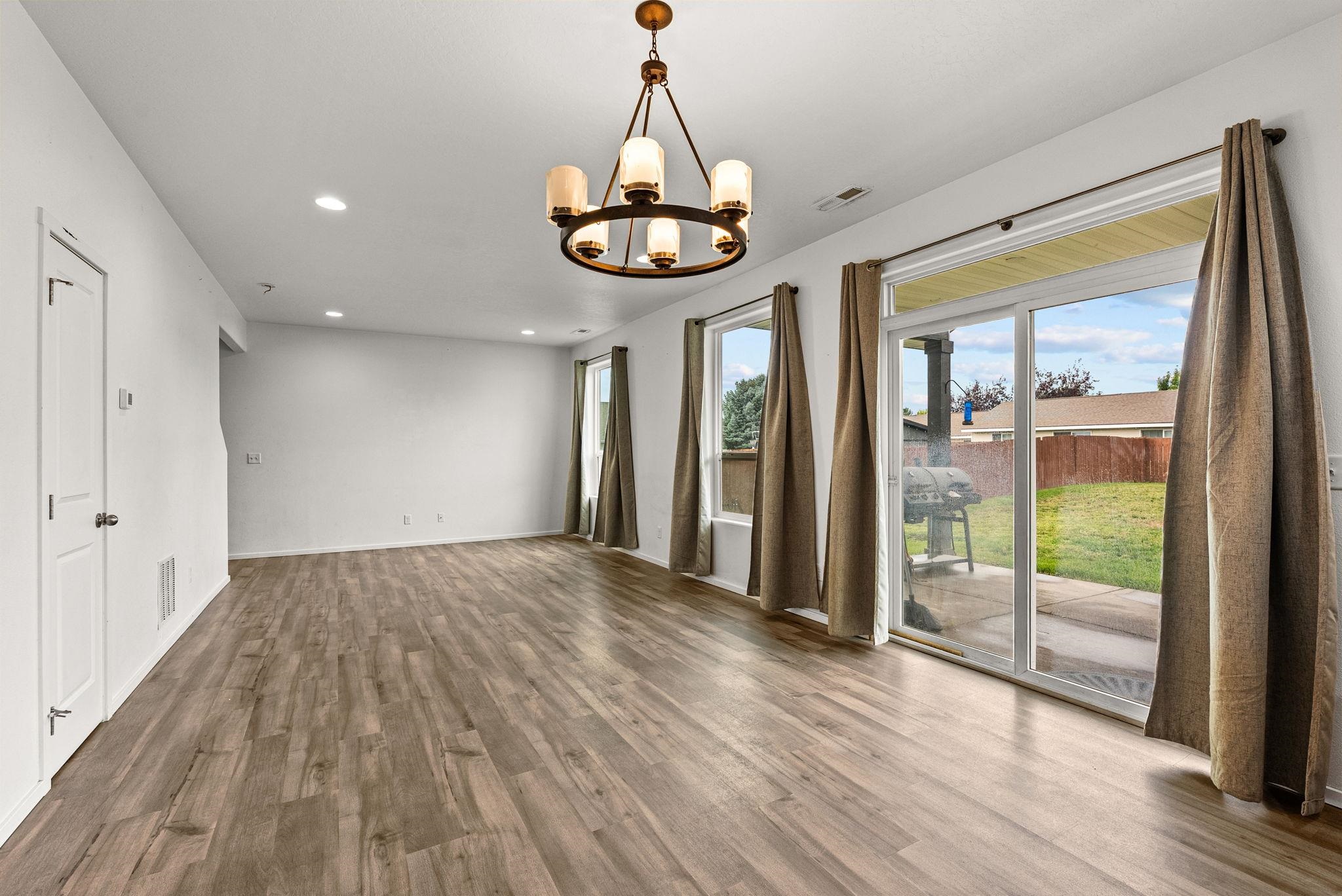 236 S CAMEO Ave - Photo 11