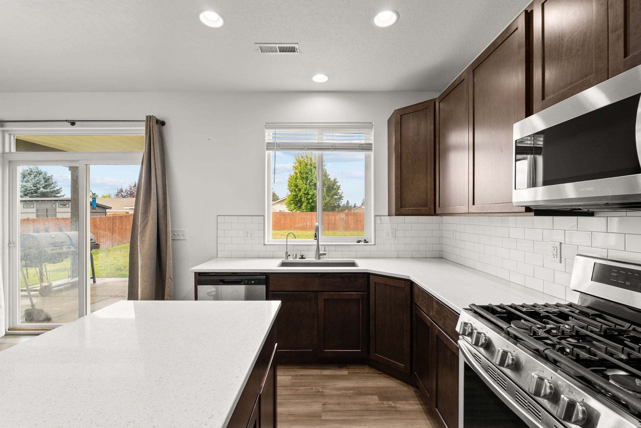 236 S CAMEO Ave - Photo 15