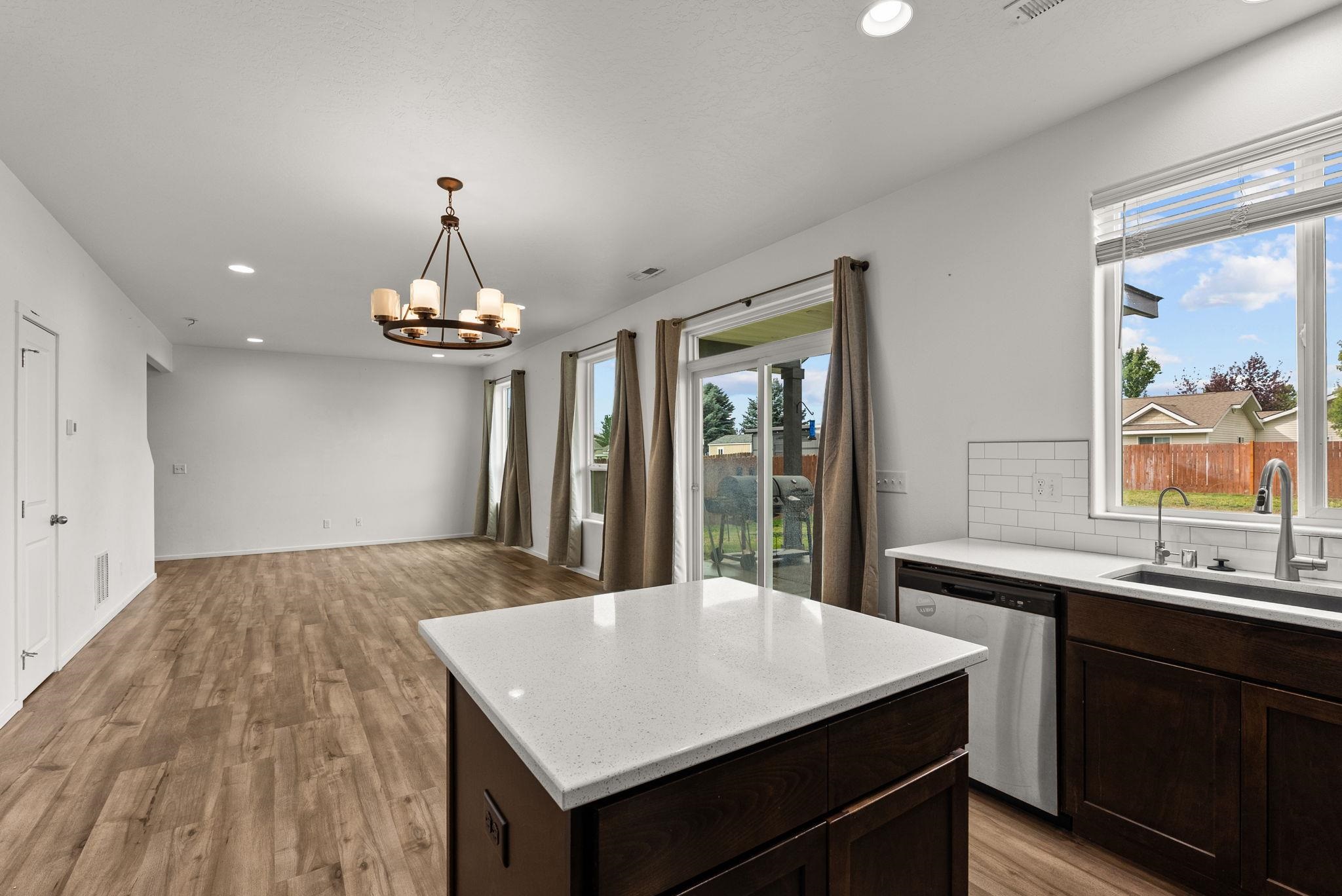 236 S CAMEO Ave - Photo 18