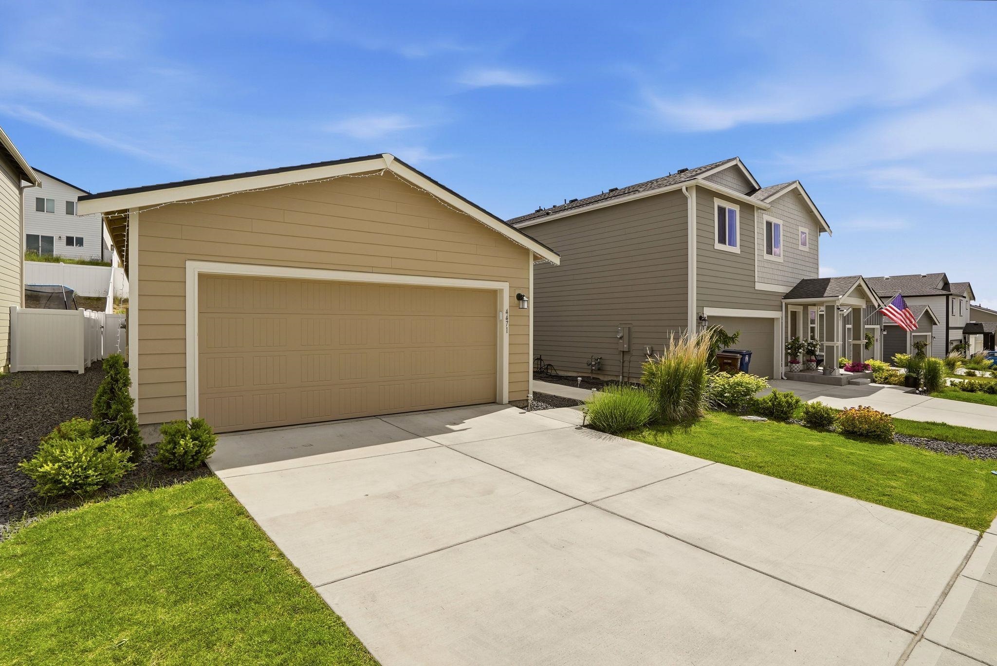 4471 W Brookfield Ave - Photo 2
