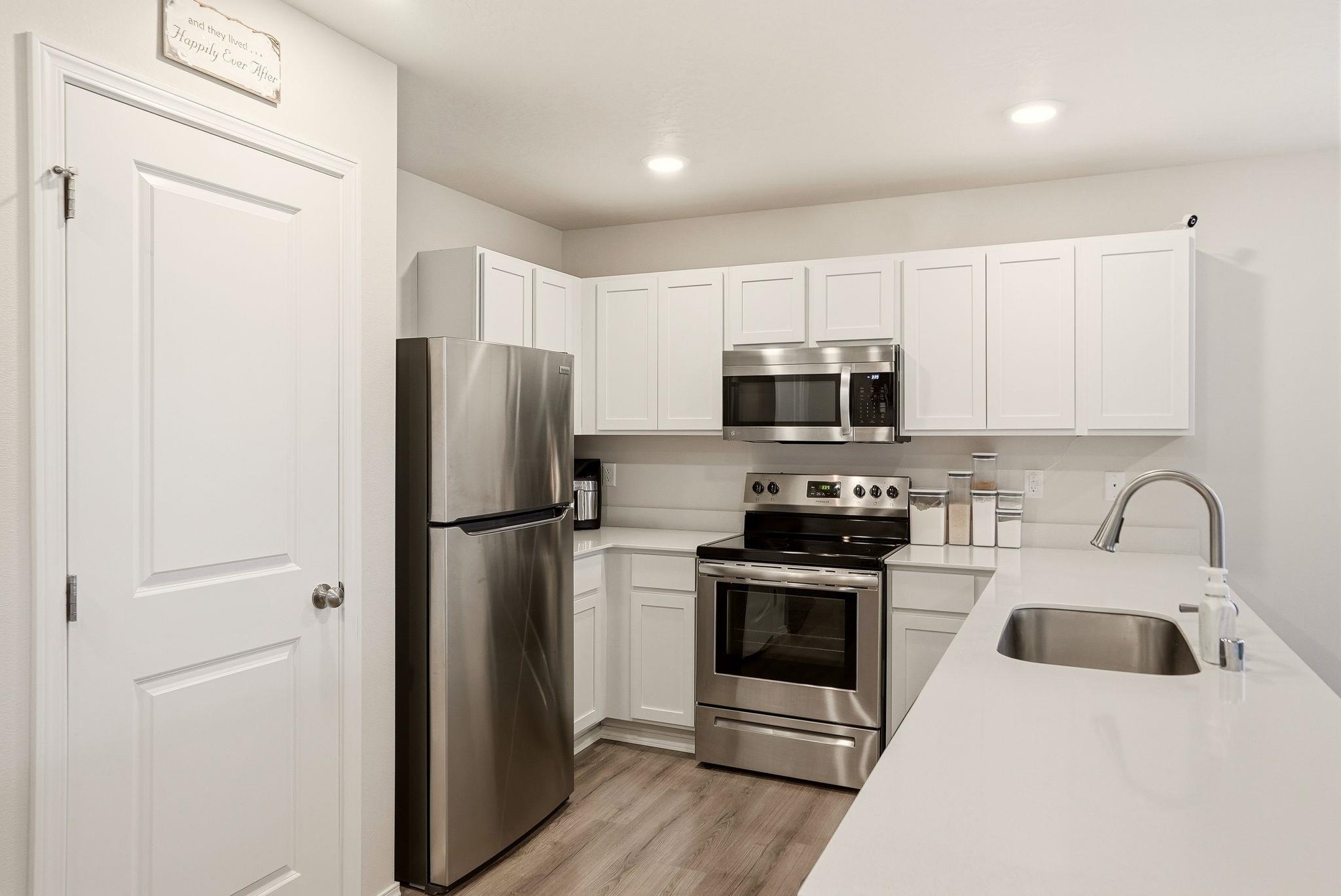 4471 W Brookfield Ave - Photo 9