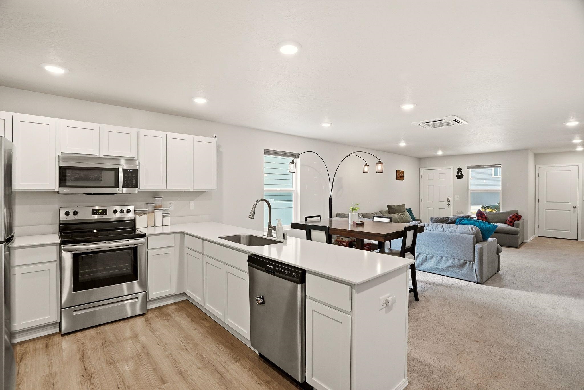 4471 W Brookfield Ave - Photo 10