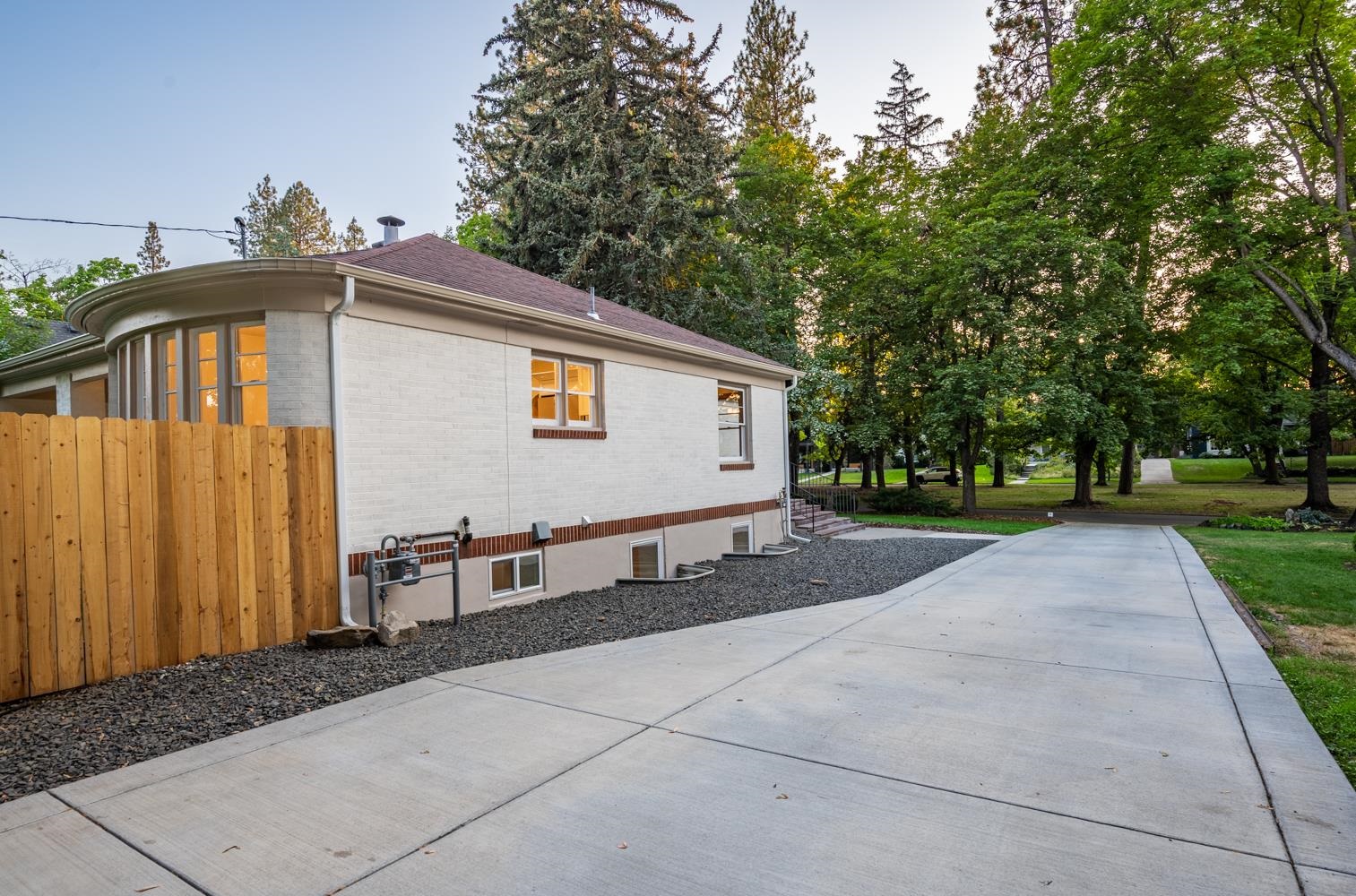 3011 S Manito Blvd - Photo 45