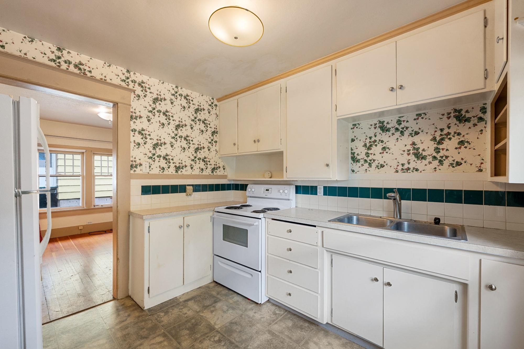 3924 E 28th Ave - Photo 11