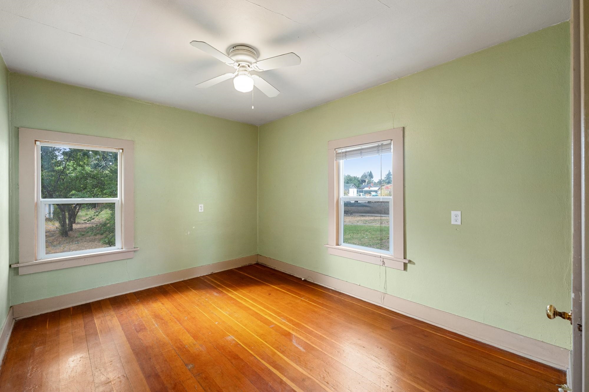 3924 E 28th Ave - Photo 16
